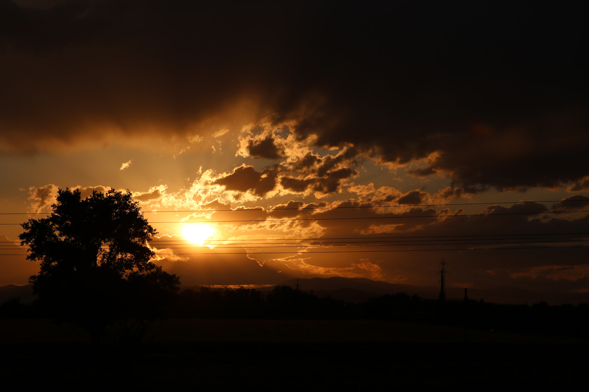 Canon EOS 750D (EOS Rebel T6i / EOS Kiss X8i) sample photo. Sunset  photography