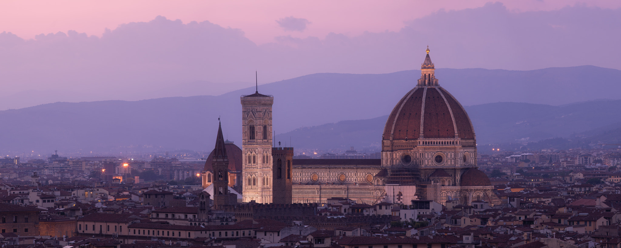 Sony a7R + Canon EF 70-200mm F4L USM sample photo. Duomo photography