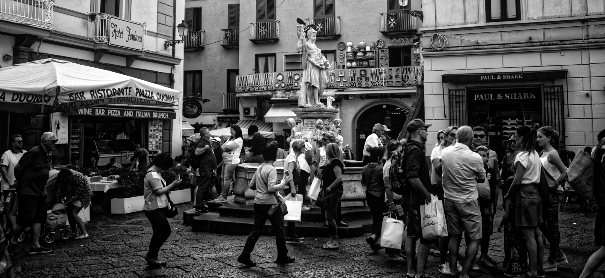 Sony a7 sample photo. Street amalfi photography