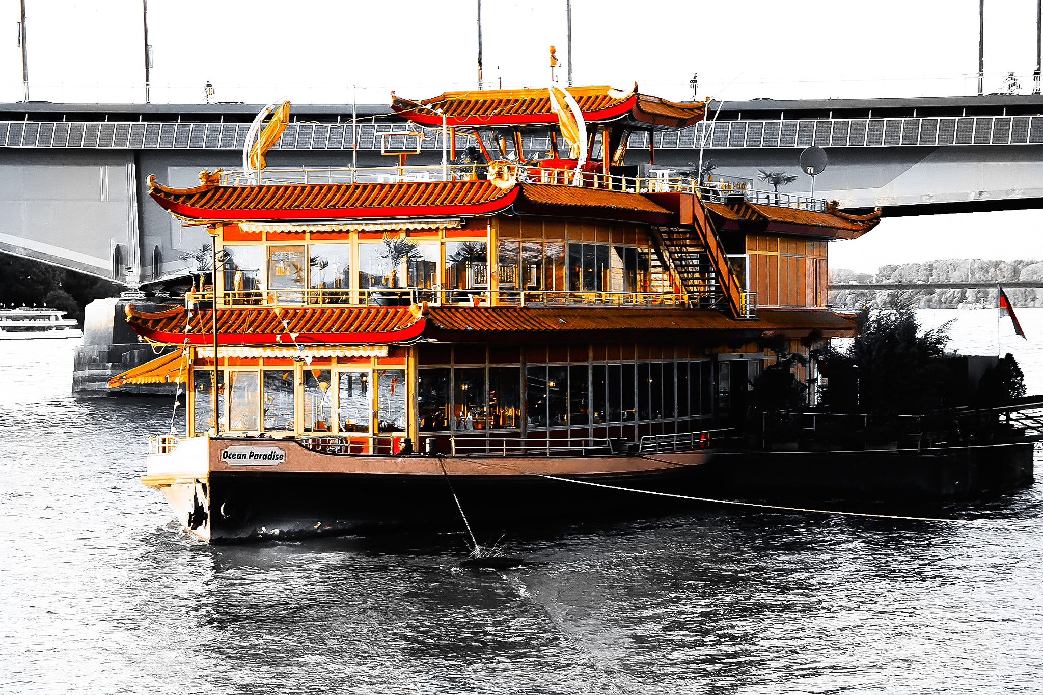 Sigma 18-125mm F3.8-5.6 DC OS HSM sample photo. Ocean paradise photography