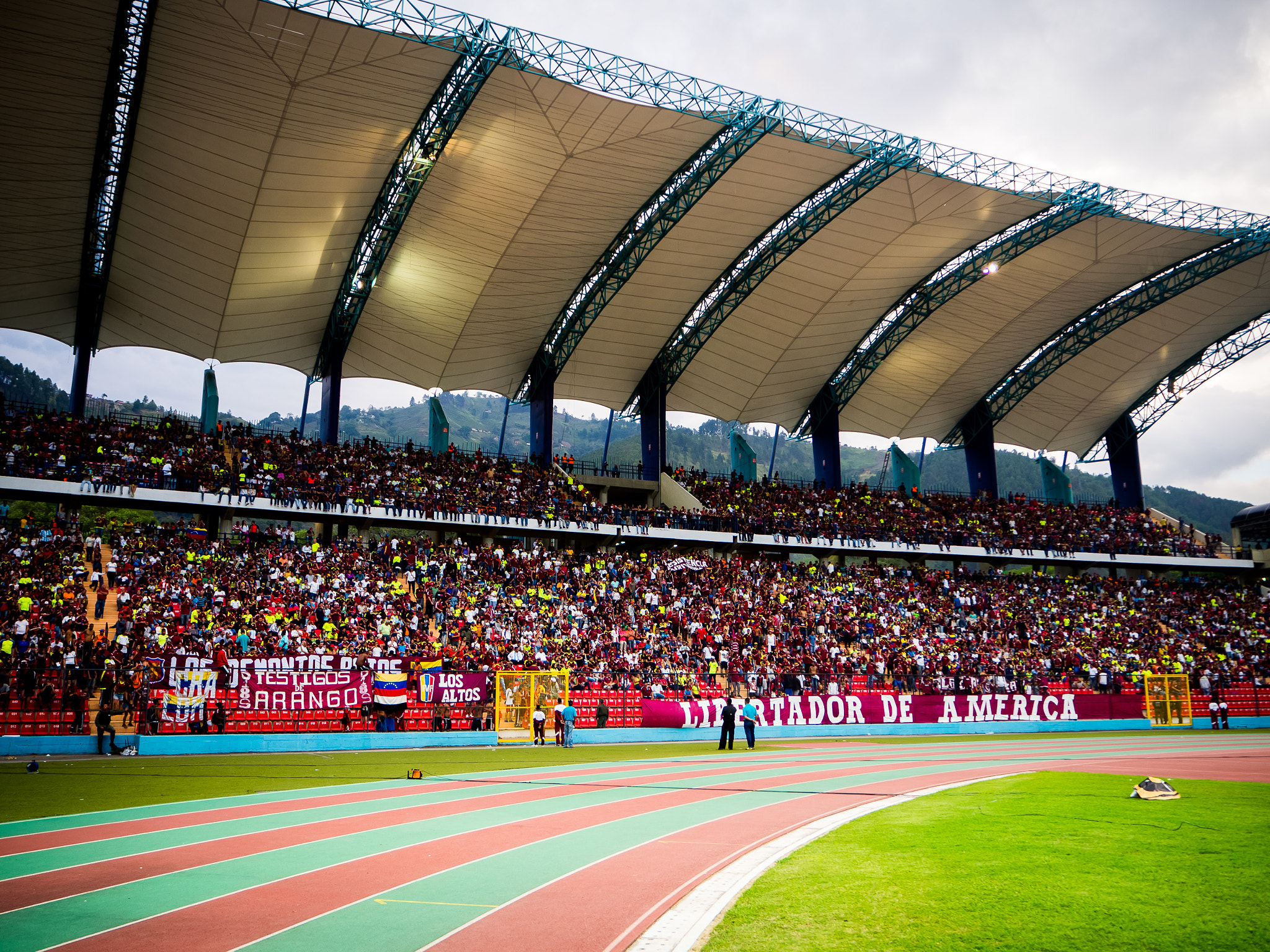 Olympus M.Zuiko Digital ED 14-42mm F3.5-5.6 EZ sample photo. Venezuela vs argentina - 06/09/2016 photography