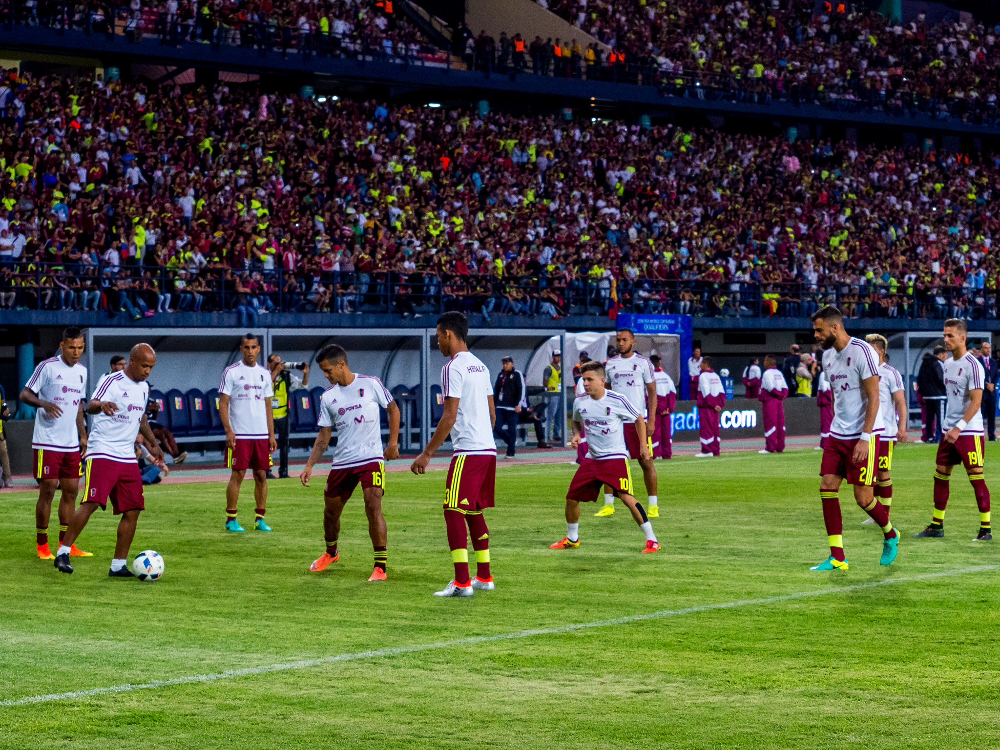 Olympus Zuiko Digital ED 40-150mm F4.0-5.6 sample photo. Venezuela vs argentina - 06/09/2016 photography