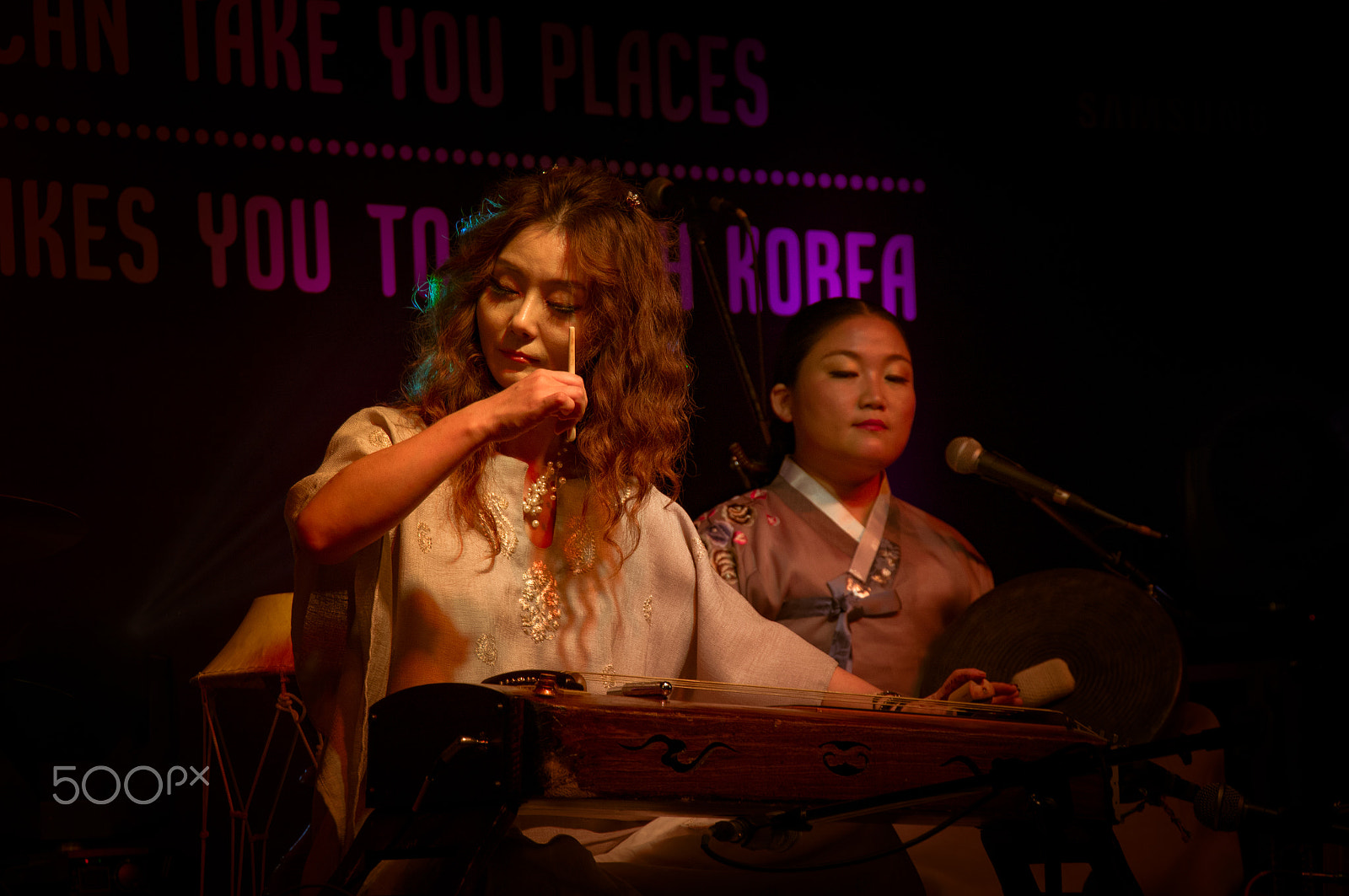 Tamron 18-270mm F3.5-6.3 Di II PZD sample photo. World music ensemble photography