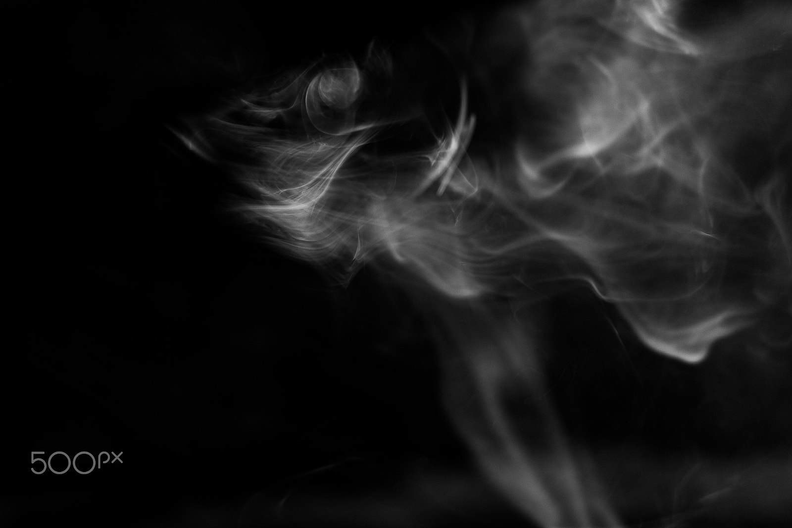 Canon EOS 750D (EOS Rebel T6i / EOS Kiss X8i) + Canon EF 50mm F1.4 USM sample photo. Smoke photography