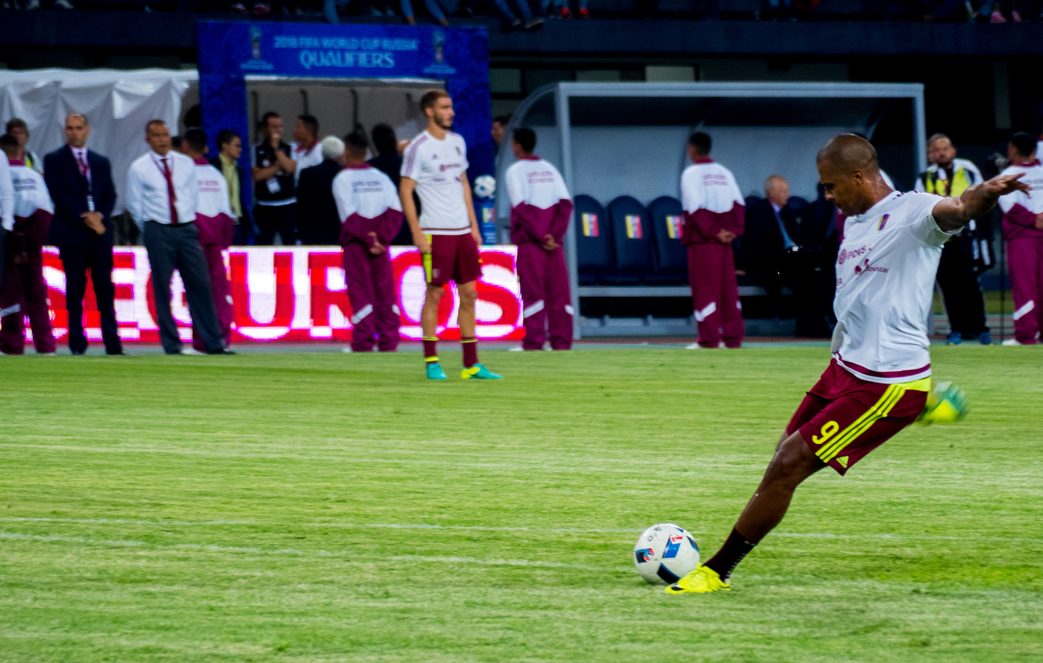 Olympus Zuiko Digital ED 40-150mm F4.0-5.6 sample photo. Venezuela vs argentina - 06/09/2016 photography