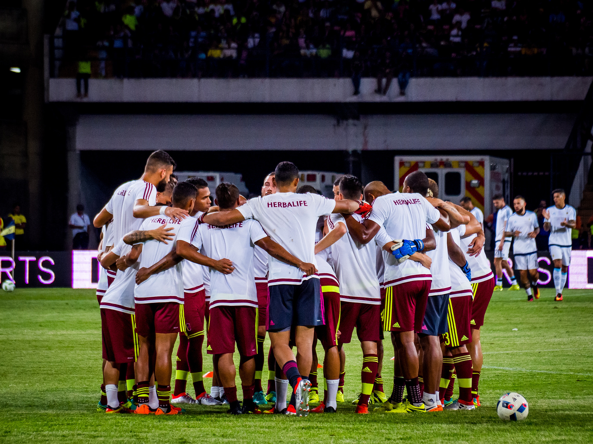 Olympus Zuiko Digital ED 40-150mm F4.0-5.6 sample photo. Venezuela vs argentina - 06/09/2016 photography