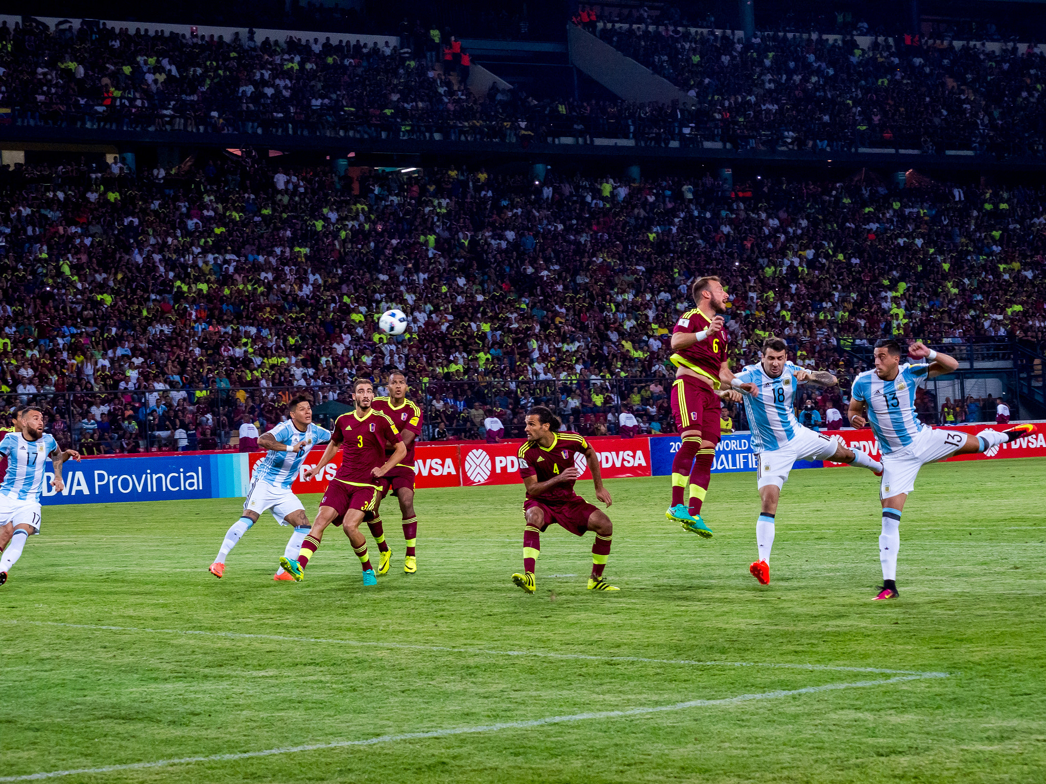 Olympus Zuiko Digital ED 40-150mm F4.0-5.6 sample photo. Venezuela vs argentina - 06/09/2016 photography