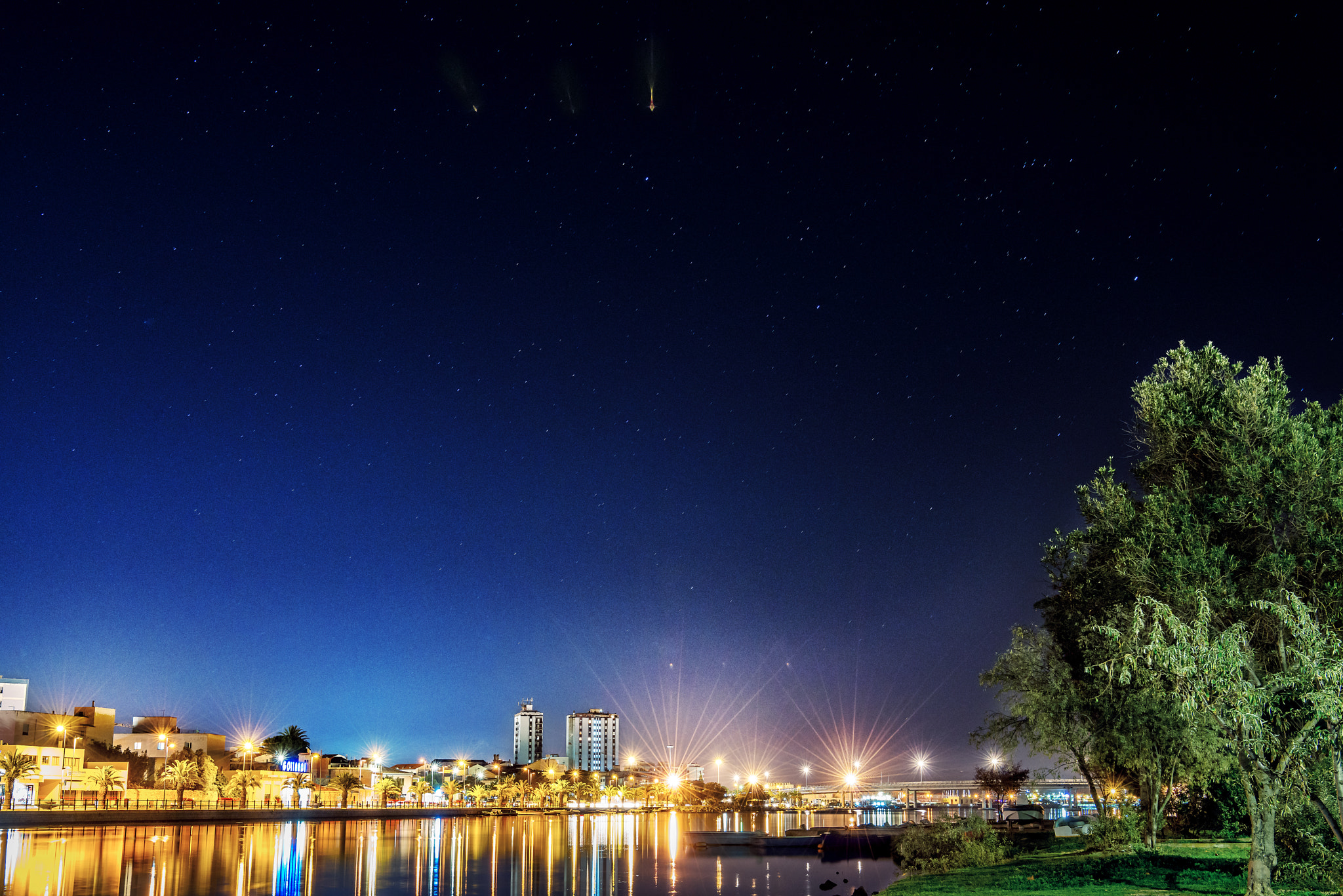 Nikon AF-S Nikkor 24-70mm F2.8E ED VR sample photo. Stars in a deep blue photography