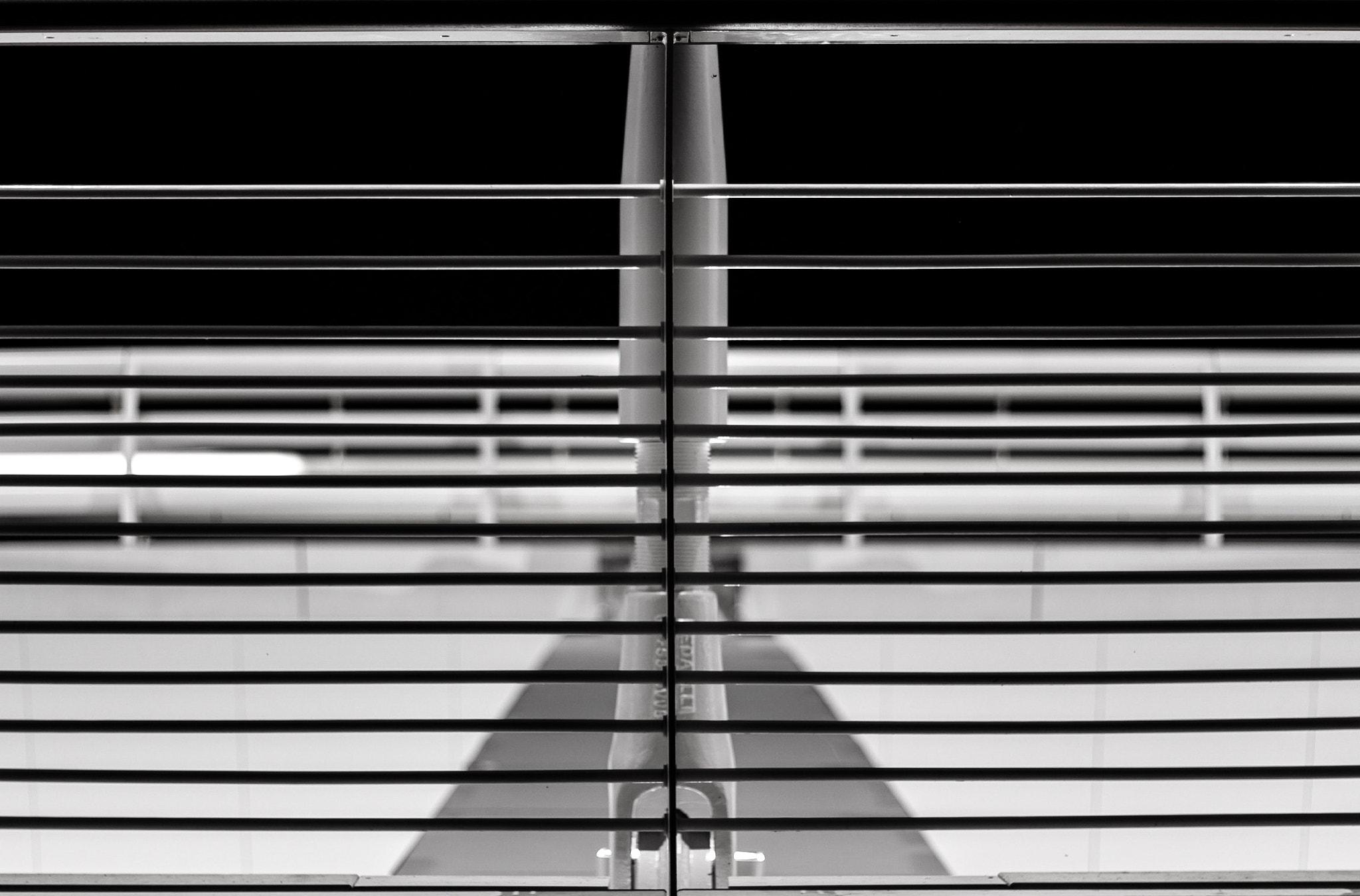 Canon EOS 700D (EOS Rebel T5i / EOS Kiss X7i) + Canon EF 50mm F1.8 II sample photo. Meier bridge lines photography
