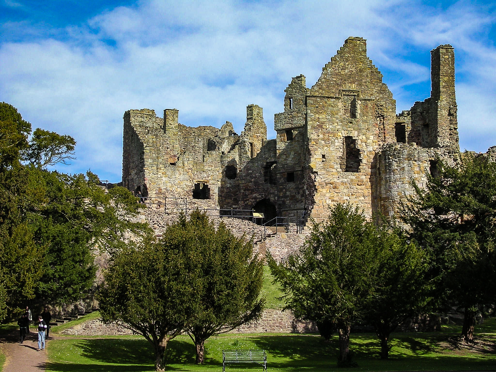 Nikon E3100 sample photo. Dirleton castle photography