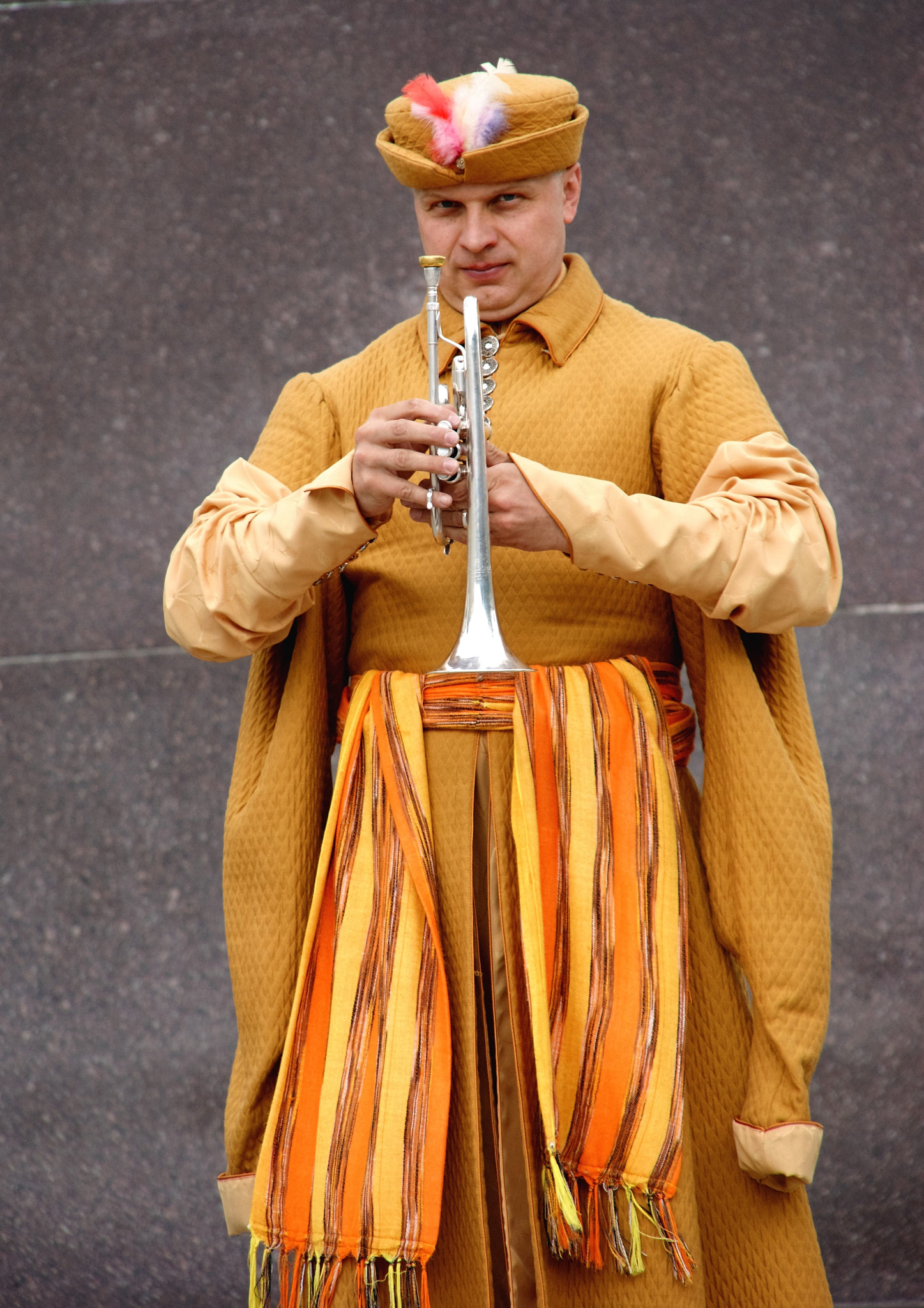Sony Alpha DSLR-A380 + Sigma 18-200mm F3.5-6.3 DC sample photo. Vilnius e.t musician photography