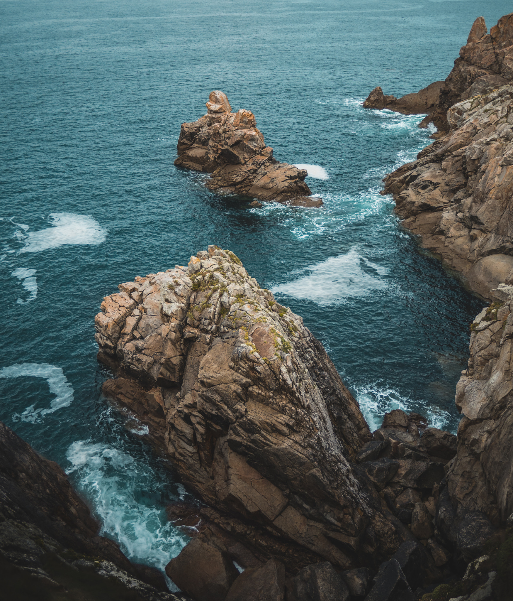 Olympus OM-D E-M5 II + Panasonic Lumix G 14mm F2.5 ASPH sample photo. Pointe du raz, france photography