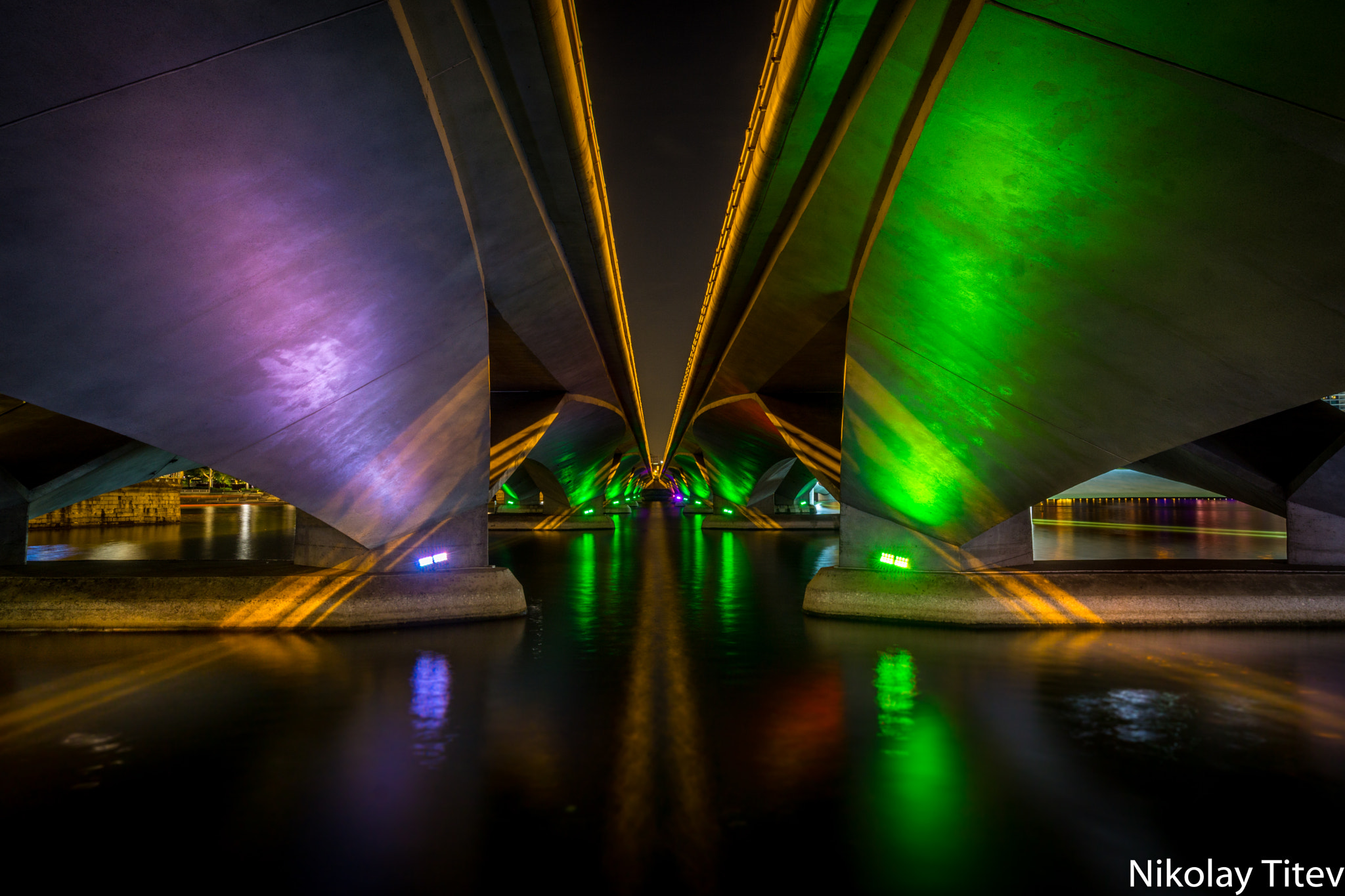 Sony a6000 + ZEISS Touit 12mm F2.8 sample photo. Under the bridge photography