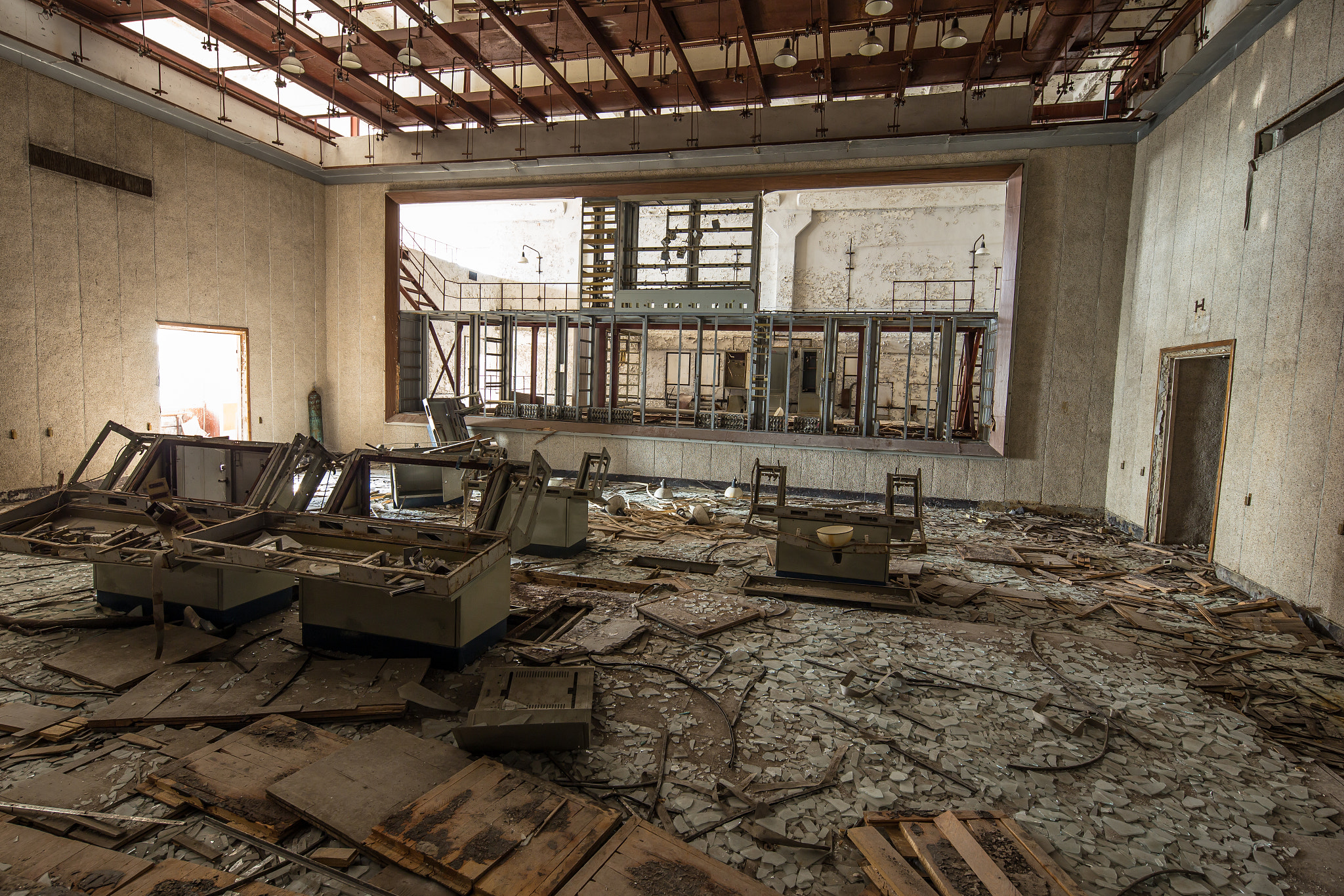 Canon TS-E 17mm F4L Tilt-Shift sample photo. Factory photography