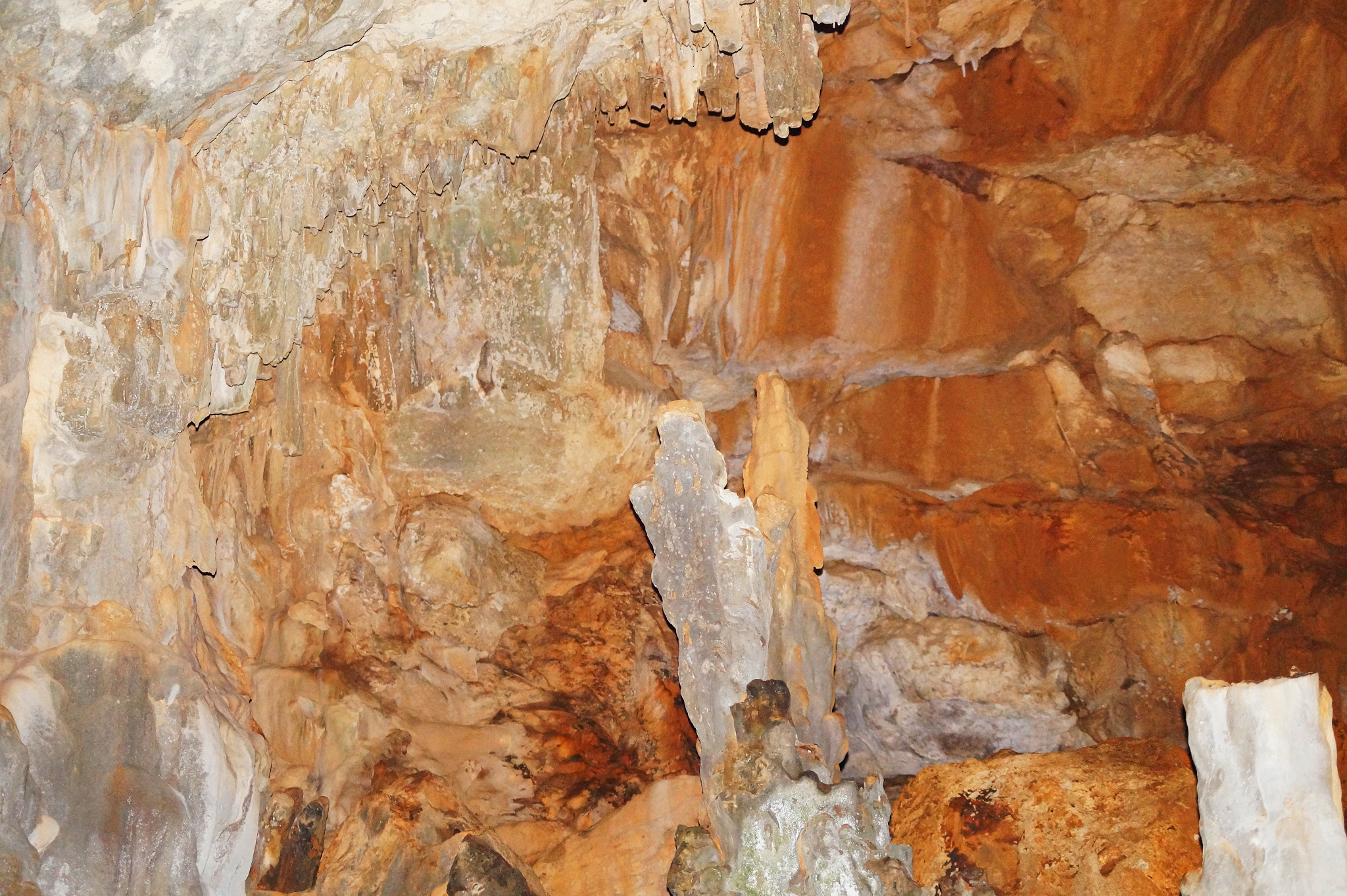 Sony SLT-A58 + Sony DT 55-200mm F4-5.6 SAM sample photo. Stalactite cave photography