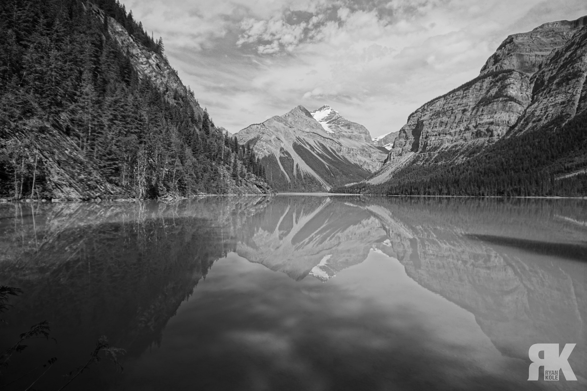 Sony ILCA-77M2 + DT 10-24mm F3.5-4.5 SAM sample photo. Kinney lake photography