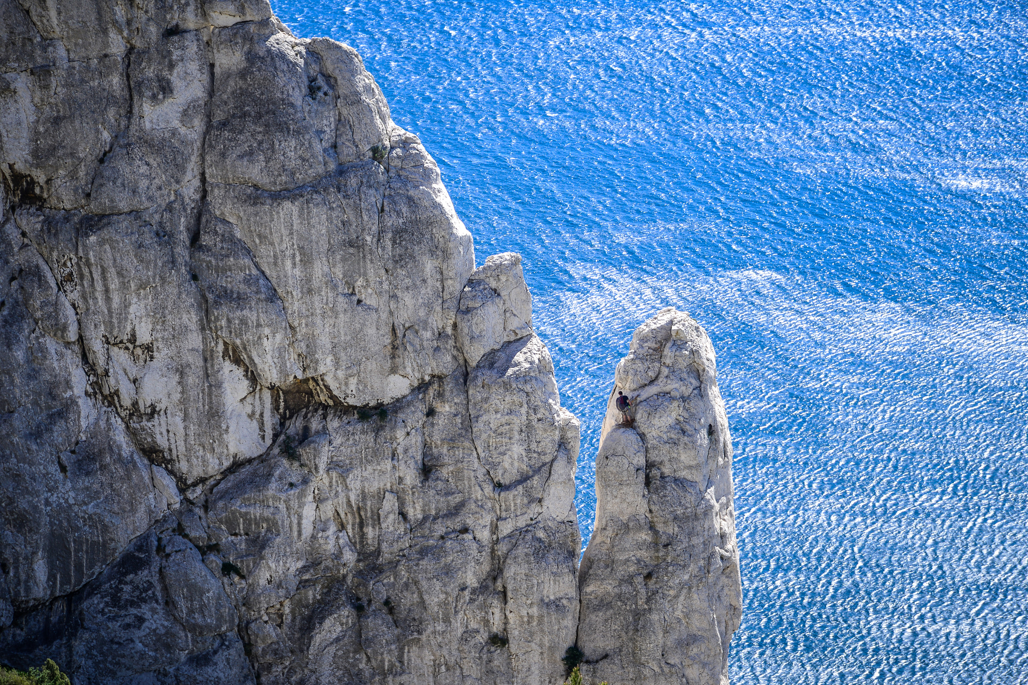 Nikon D800 sample photo. Courageous rock climbing photography