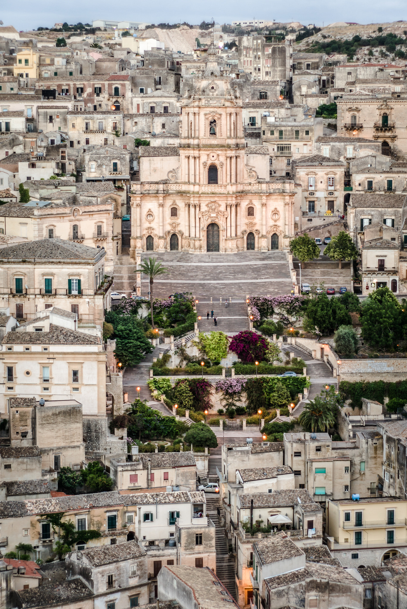 Tele-Elmarit 1:2.8/90 sample photo. The amazing village of modica, sicly photography