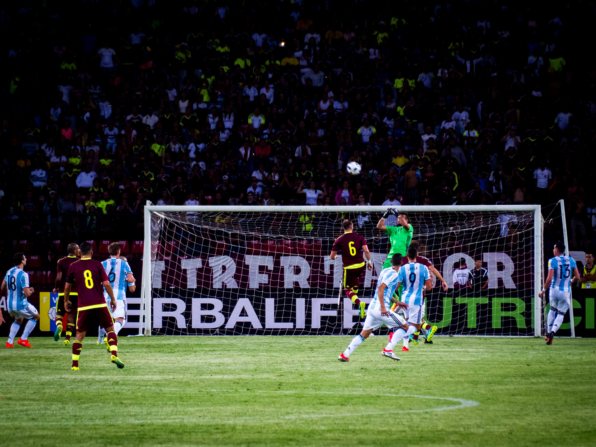 Olympus Zuiko Digital ED 40-150mm F4.0-5.6 sample photo. Venezuela vs argentina - 06/09/2016 photography