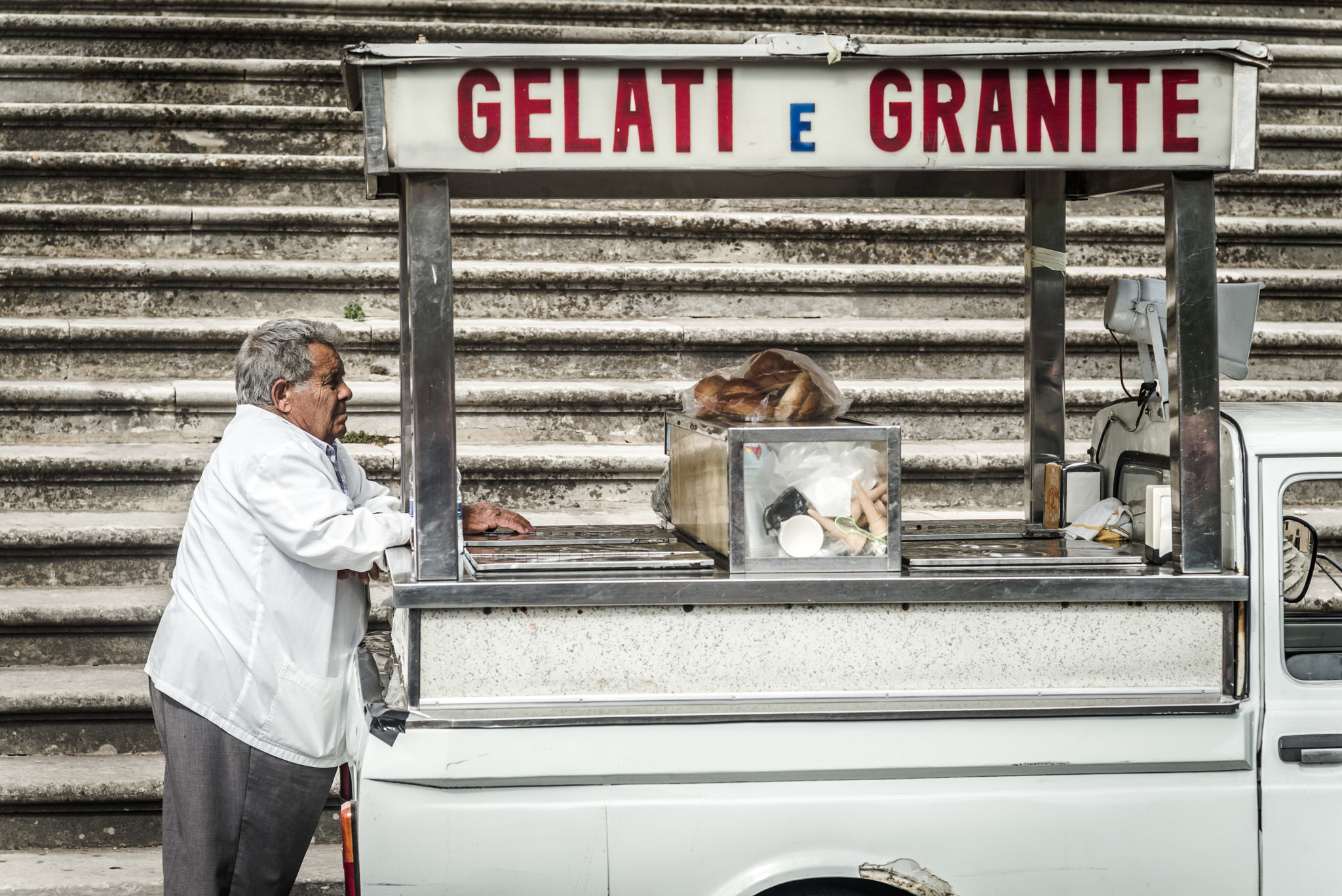Tele-Elmarit 1:2.8/90 sample photo. The amazing village of modica in sicly photography