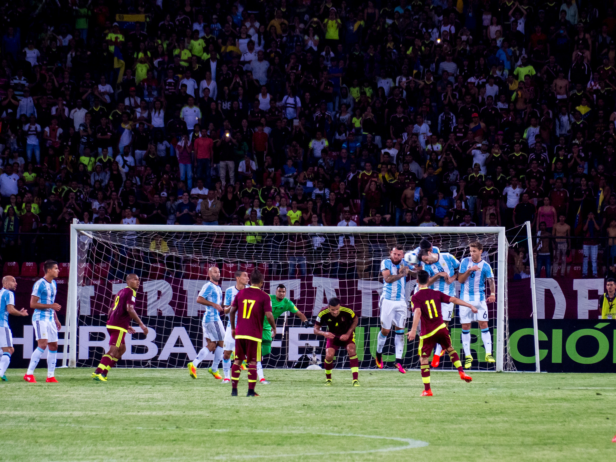 Olympus Zuiko Digital ED 40-150mm F4.0-5.6 sample photo. Venezuela vs argentina - 06/09/2016 photography
