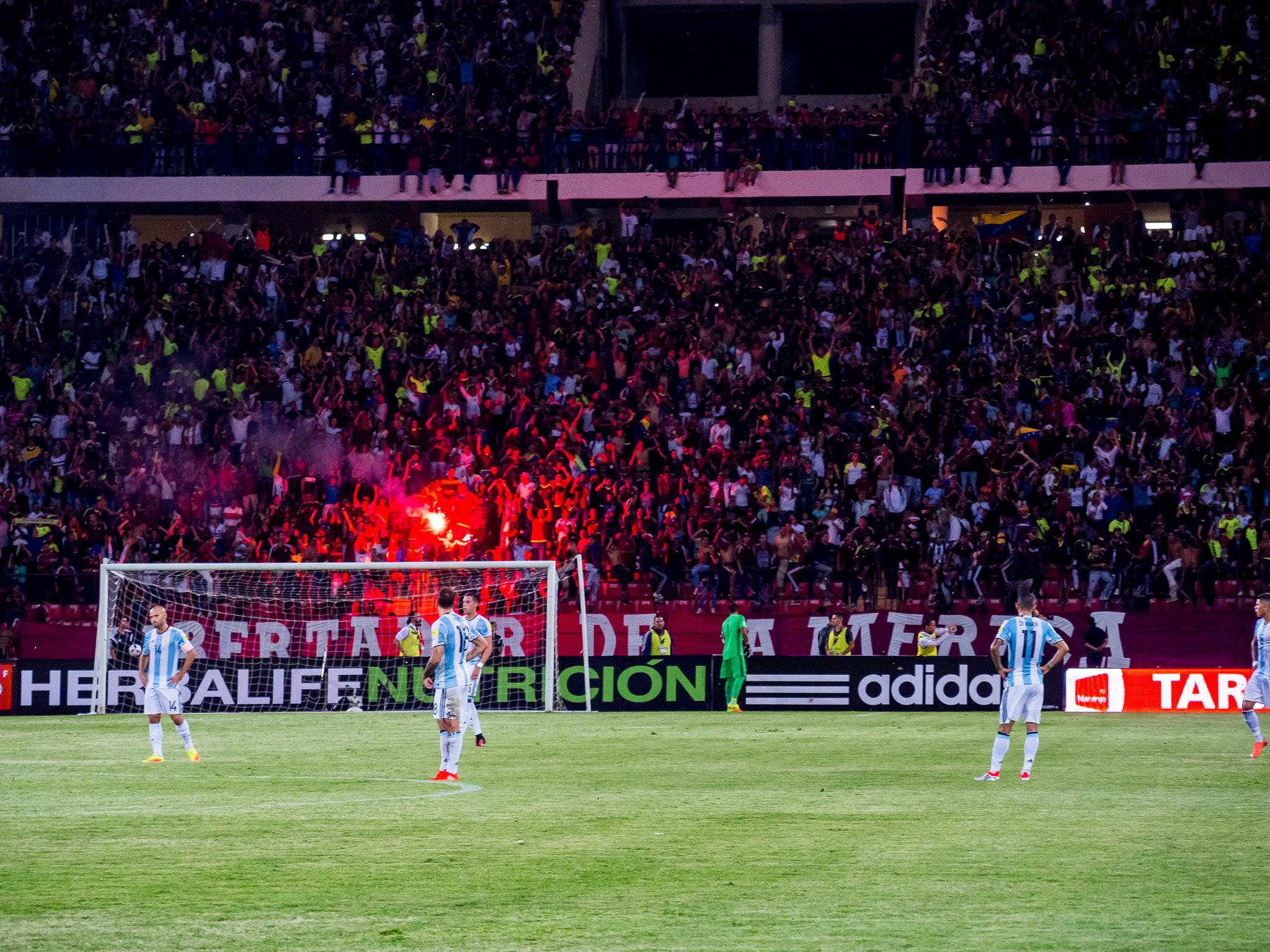 Olympus Zuiko Digital ED 40-150mm F4.0-5.6 sample photo. Venezuela vs argentina - 06/09/2016 photography