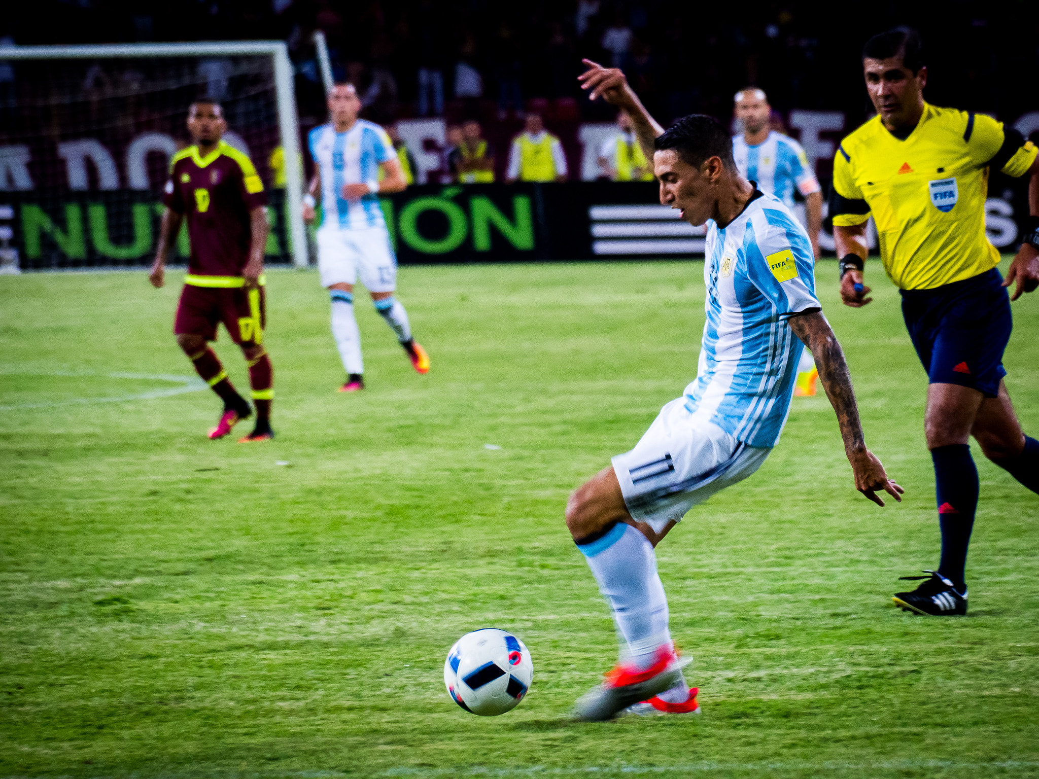 Olympus Zuiko Digital ED 40-150mm F4.0-5.6 sample photo. Venezuela vs argentina - 06/09/2016 photography