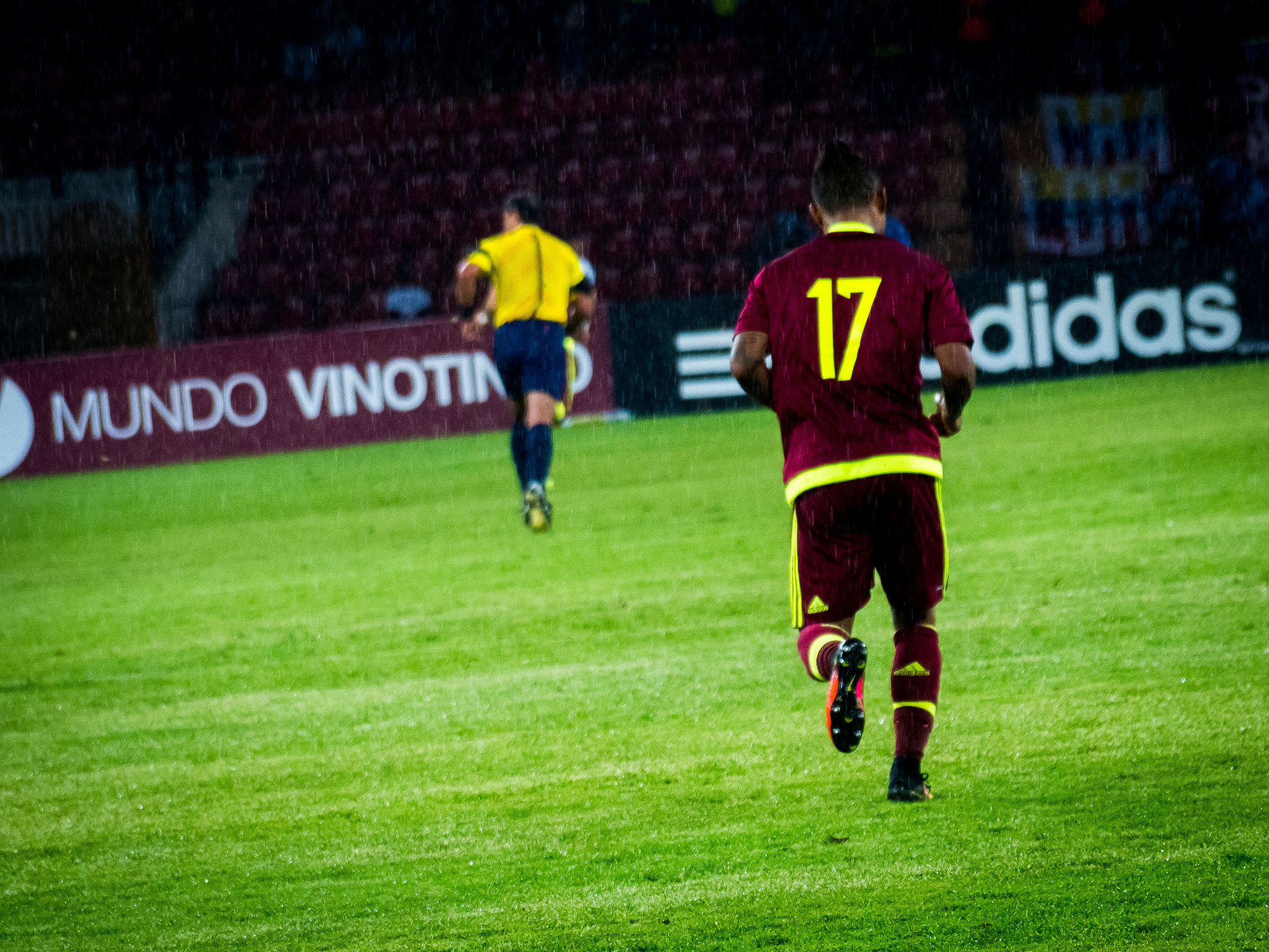 Olympus Zuiko Digital ED 40-150mm F4.0-5.6 sample photo. Venezuela vs argentina - 06/09/2016 photography