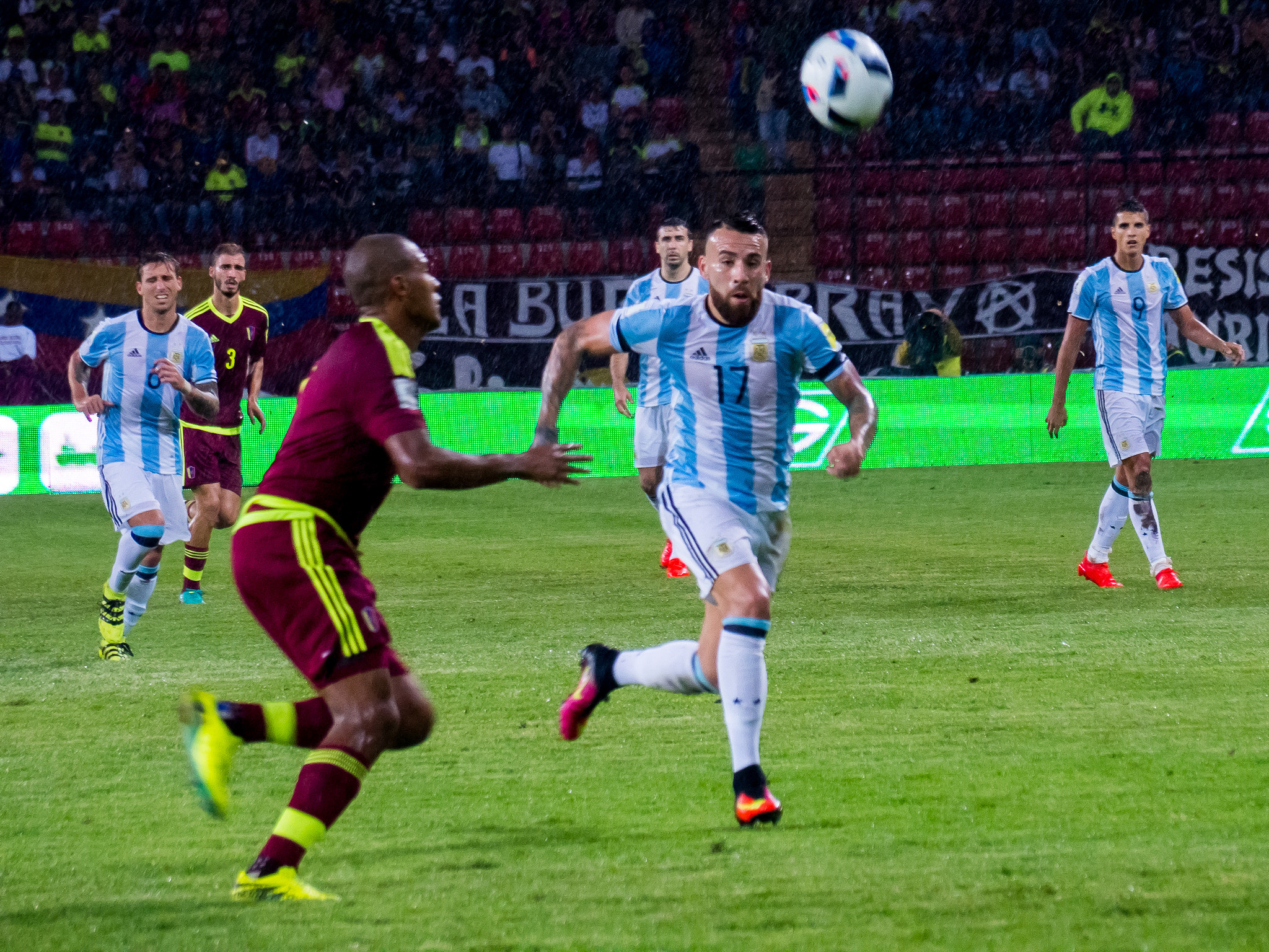 Olympus Zuiko Digital ED 40-150mm F4.0-5.6 sample photo. Venezuela vs argentina - 06/09/2016 photography