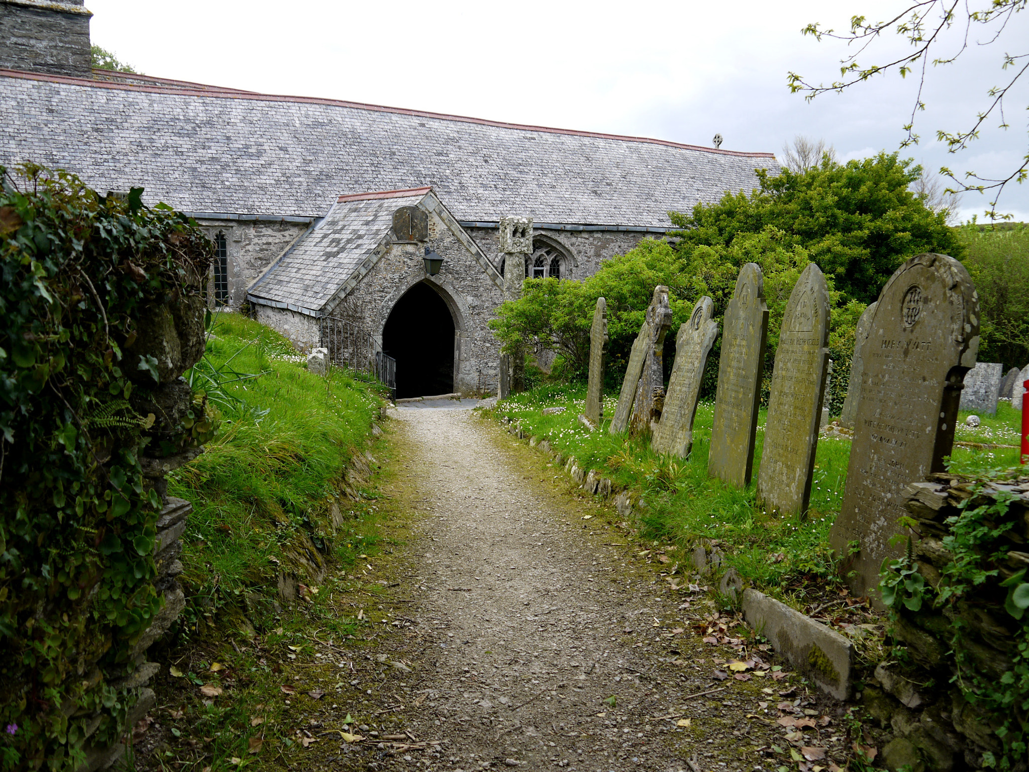 Panasonic Lumix DMC-GF3 + IO 14-42mm F3.5-5.6 sample photo. Cornwall churches, uk photography