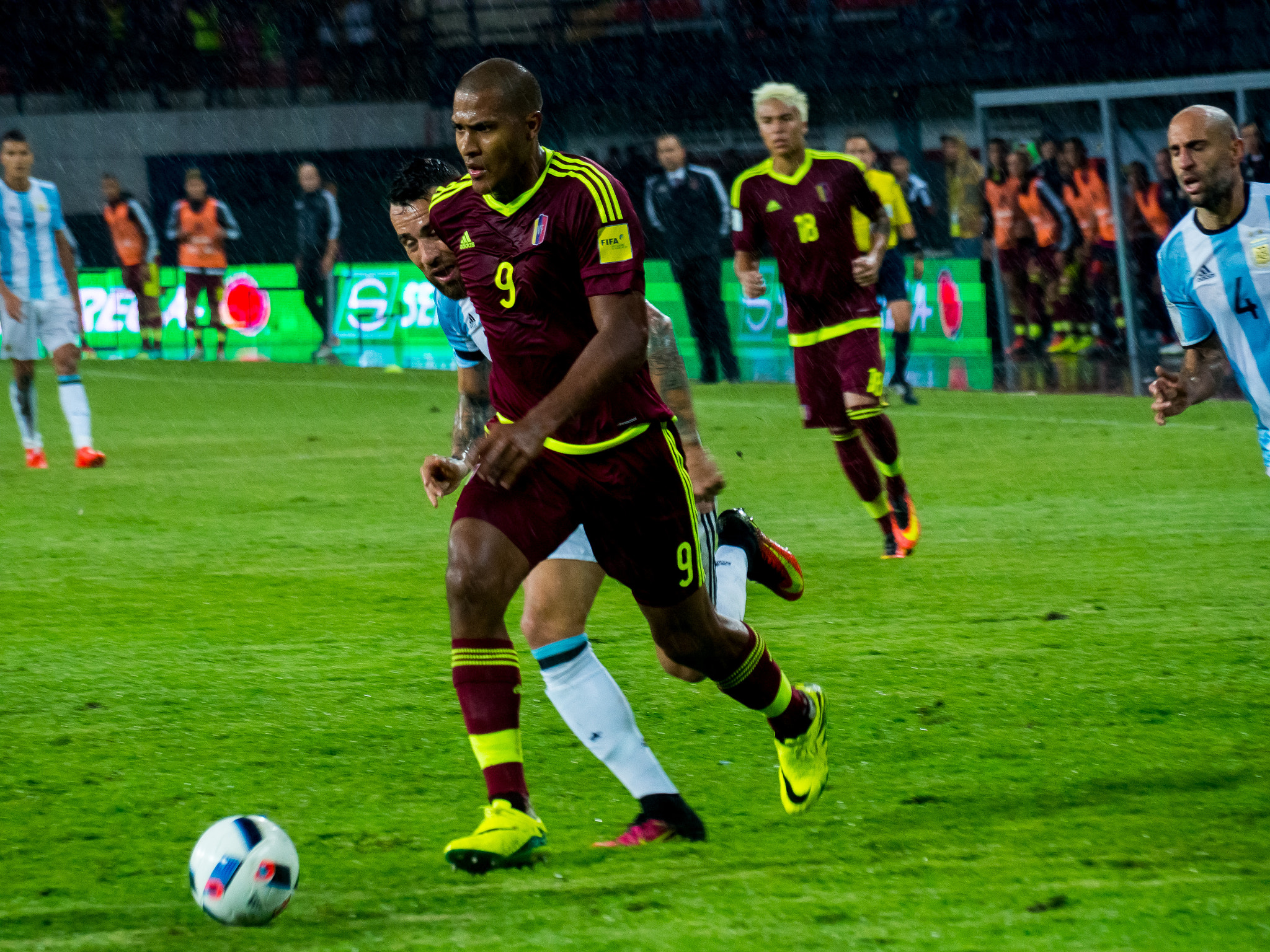Olympus Zuiko Digital ED 40-150mm F4.0-5.6 sample photo. Venezuela vs argentina - 06/09/2016 photography