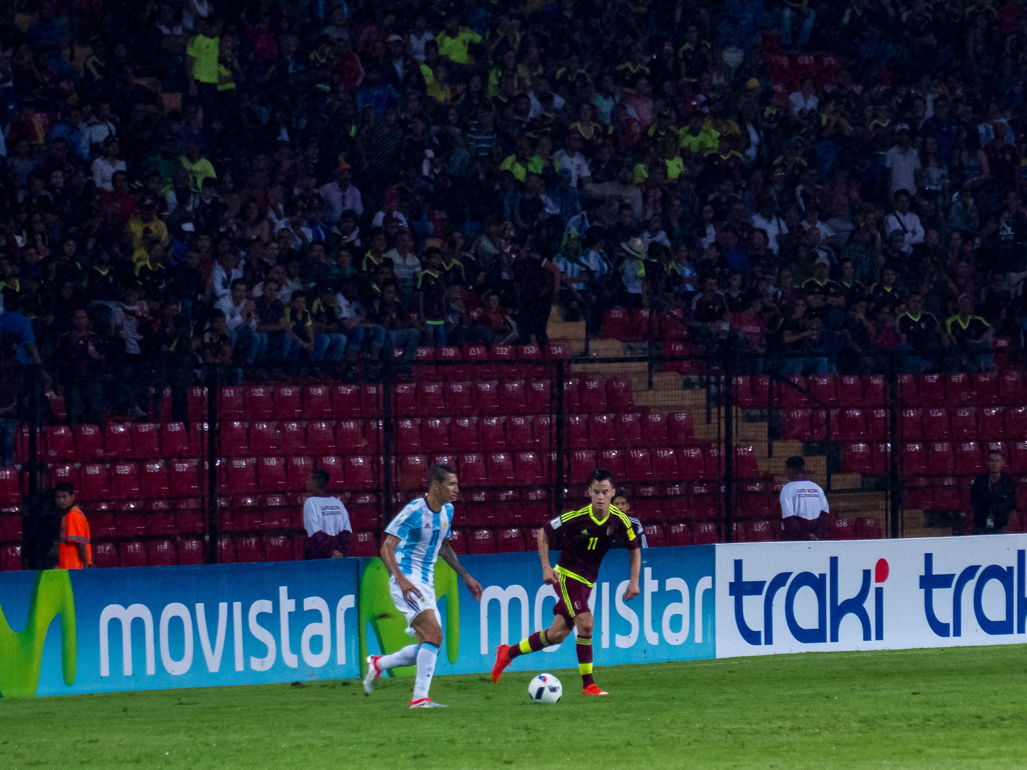 Olympus Zuiko Digital ED 40-150mm F4.0-5.6 sample photo. Venezuela vs argentina - 06/09/2016 photography