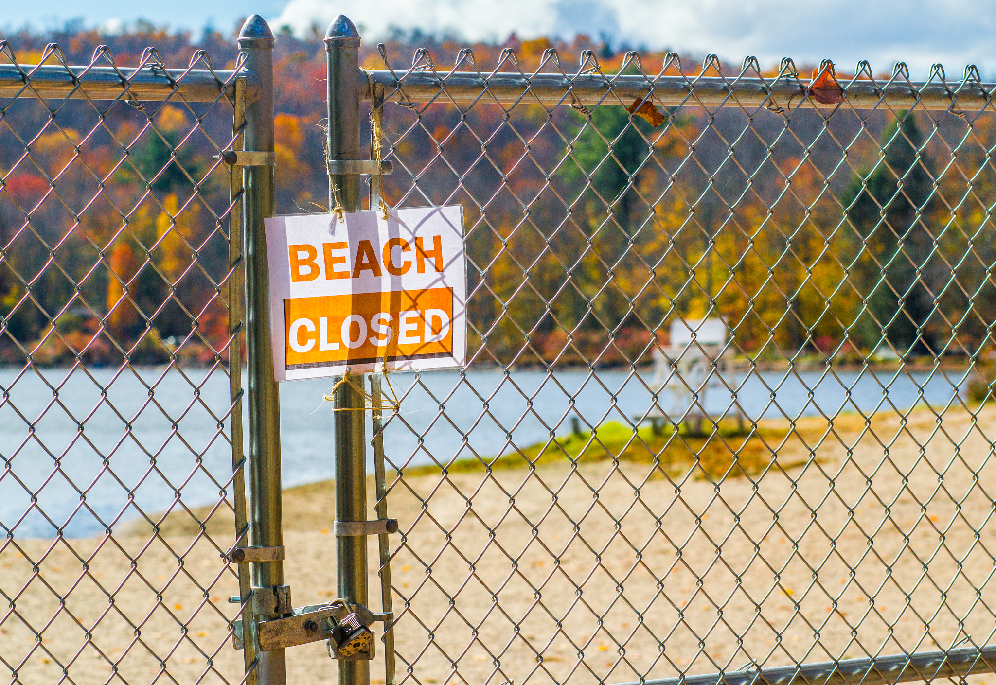 Canon EF 85mm F1.8 USM sample photo. Closed for the season photography