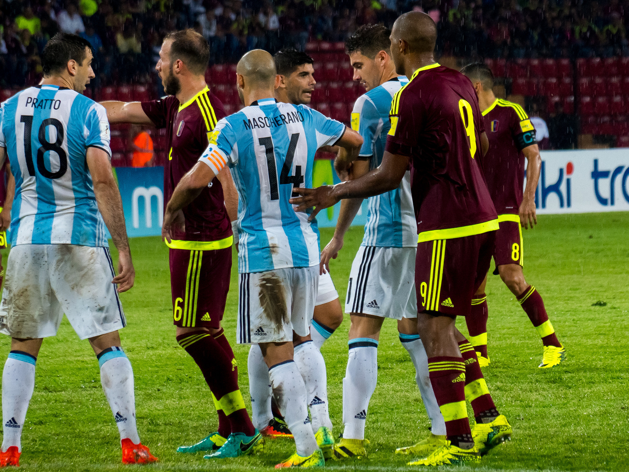 Olympus Zuiko Digital ED 40-150mm F4.0-5.6 sample photo. Venezuela vs argentina - 06/09/2016 photography