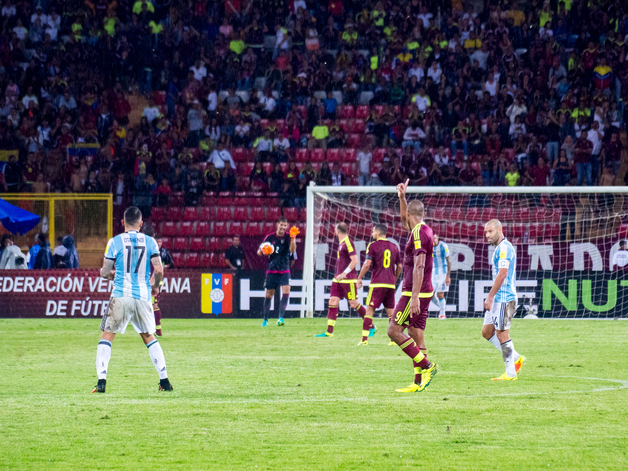 Olympus Zuiko Digital ED 40-150mm F4.0-5.6 sample photo. Venezuela vs argentina - 06/09/2016 photography