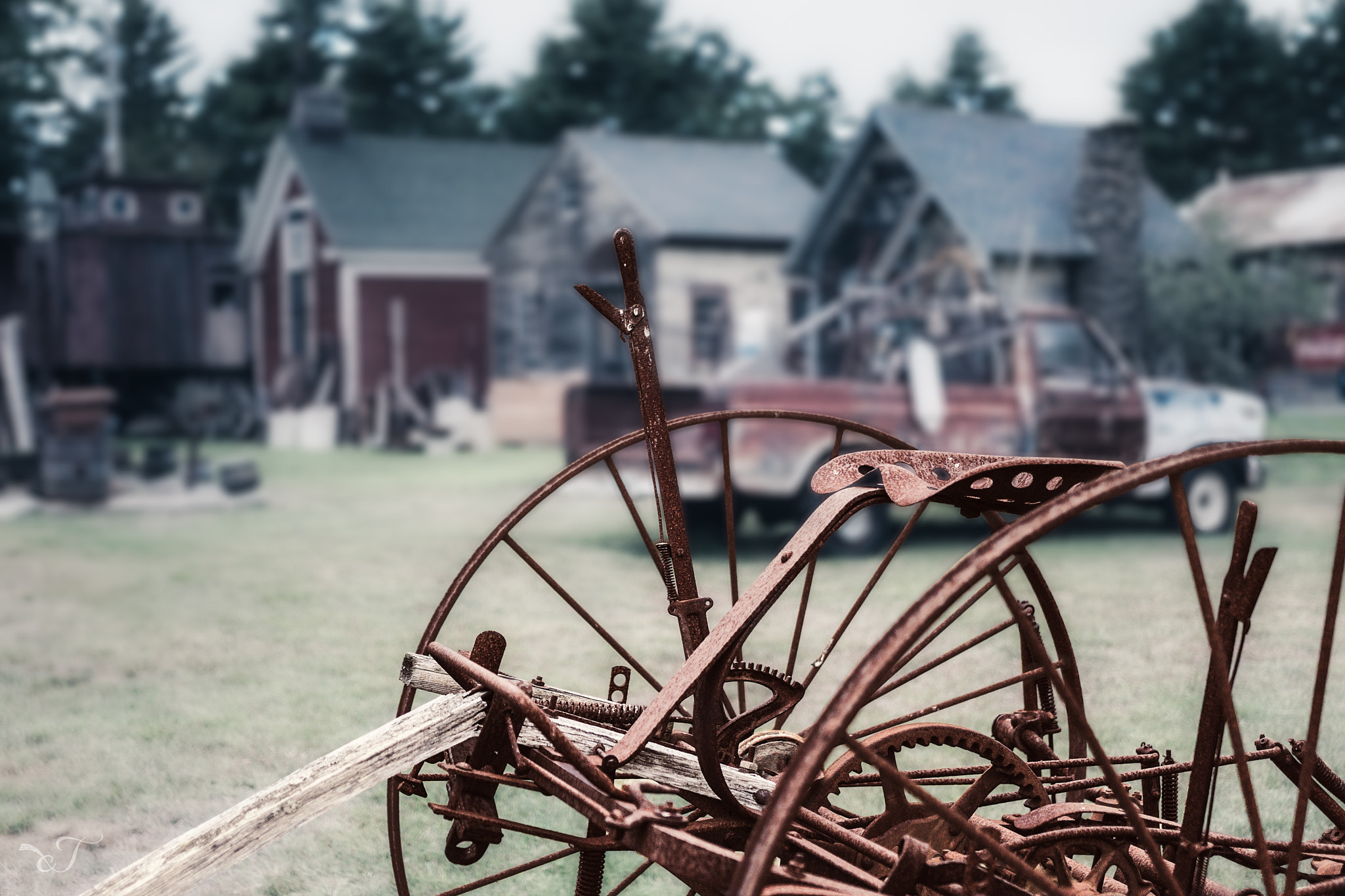 Sony a99 II + Sigma 18-35mm F1.8 DC HSM Art sample photo. Ghost town 鬼 城 photography