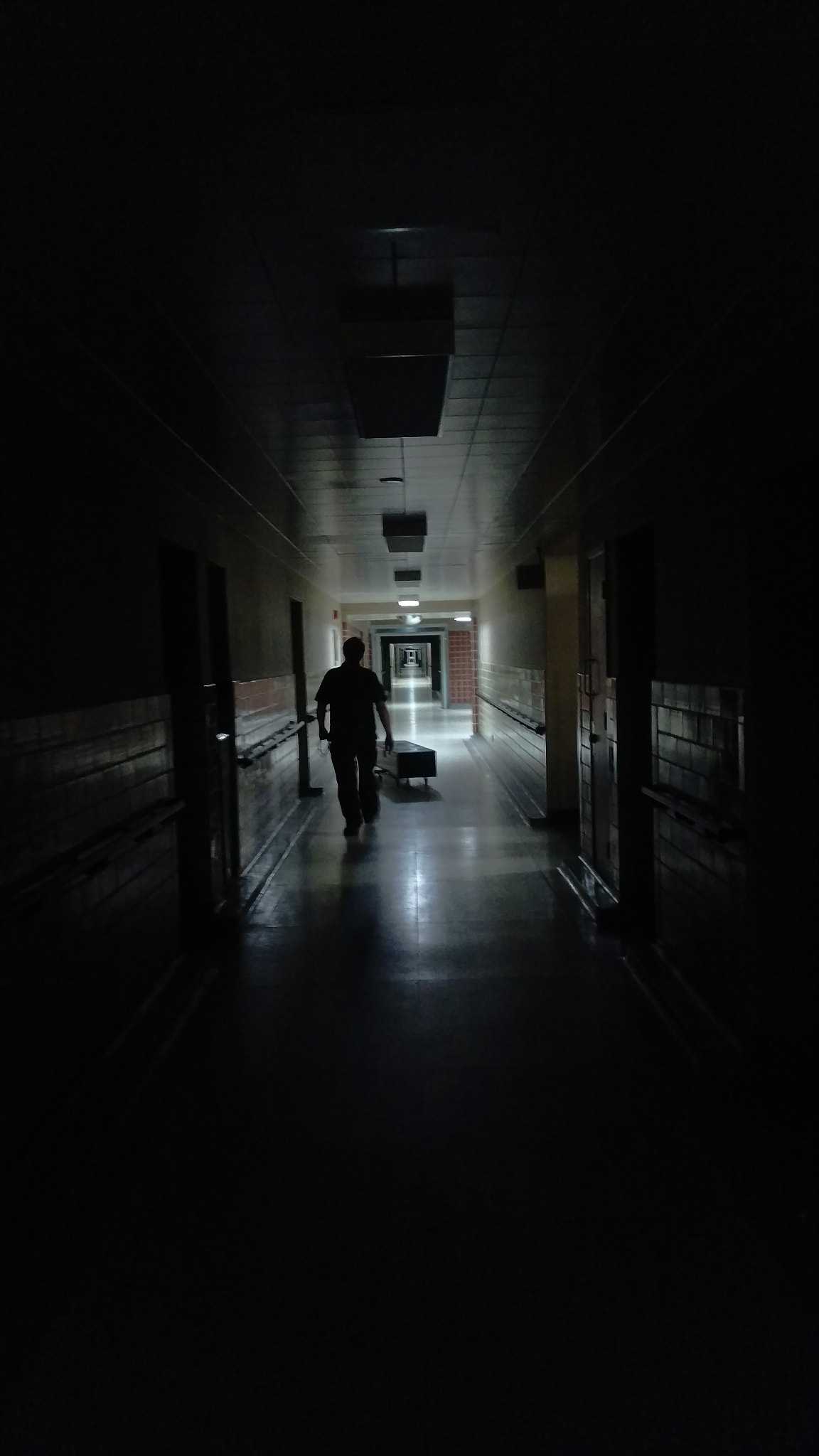 HTC M9 sample photo. Hallway photography
