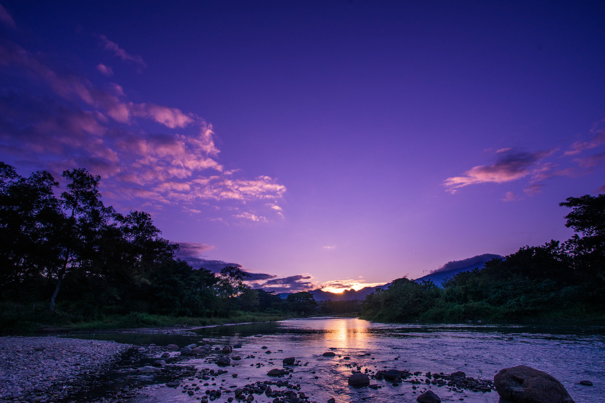 Sony a7 + Canon EF 17-40mm F4L USM sample photo. Copan twilight photography