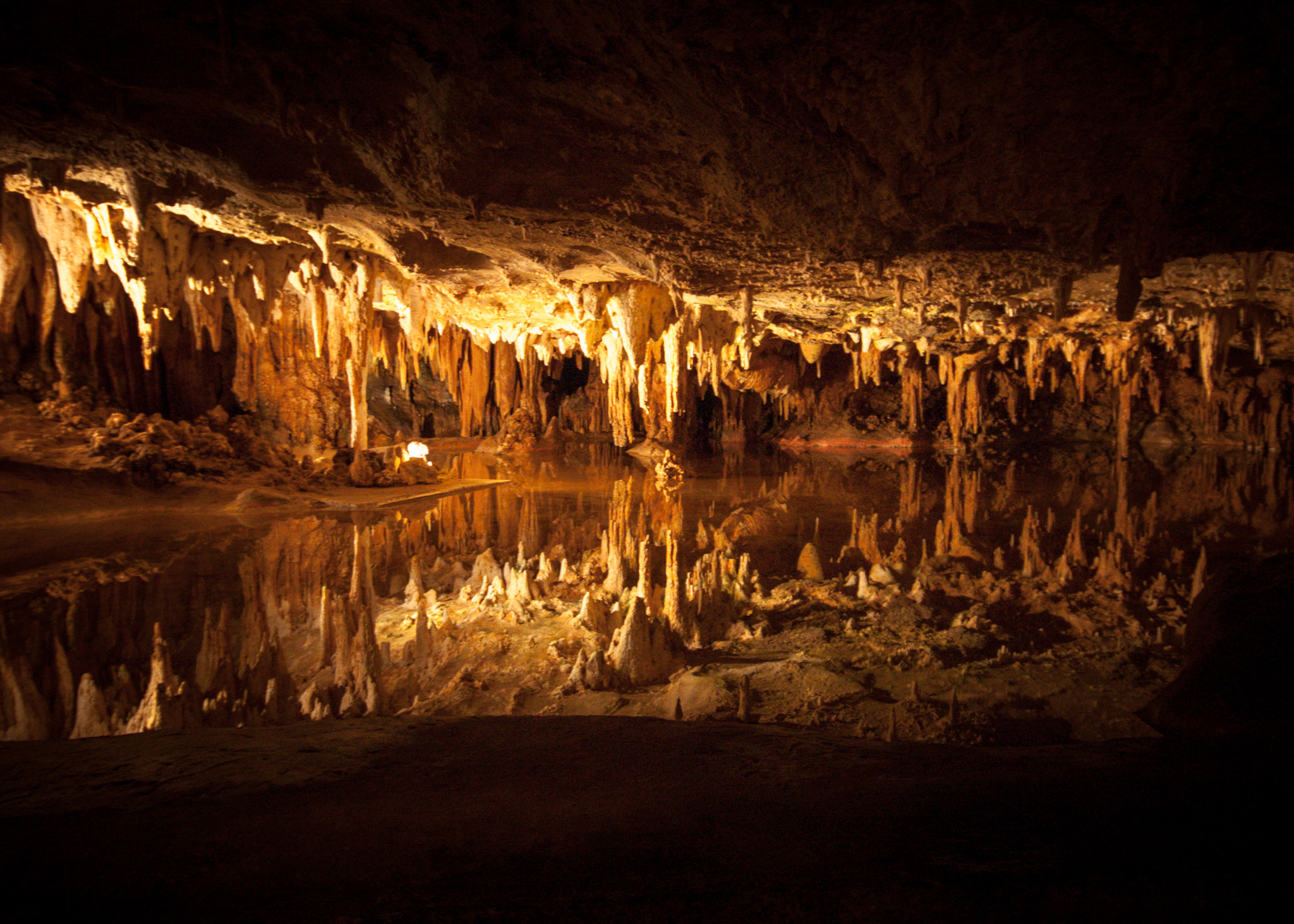 Canon EOS 40D + Sigma 10-20mm F4-5.6 EX DC HSM sample photo. Luray caverns, va. photography