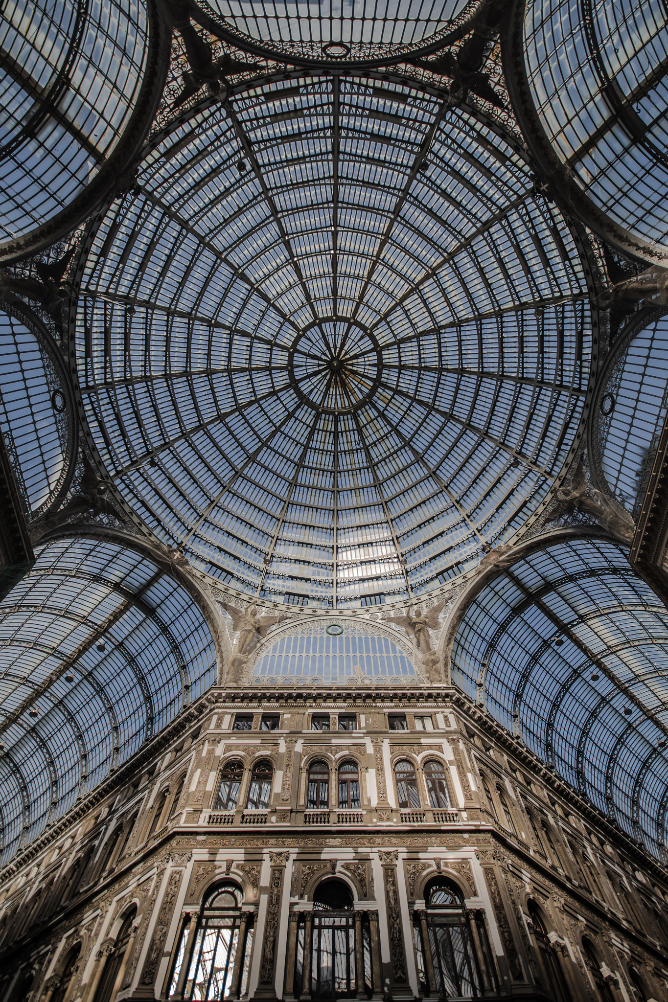 Sigma 10-20mm F4-5.6 EX DC HSM sample photo. Galleria umberto photography