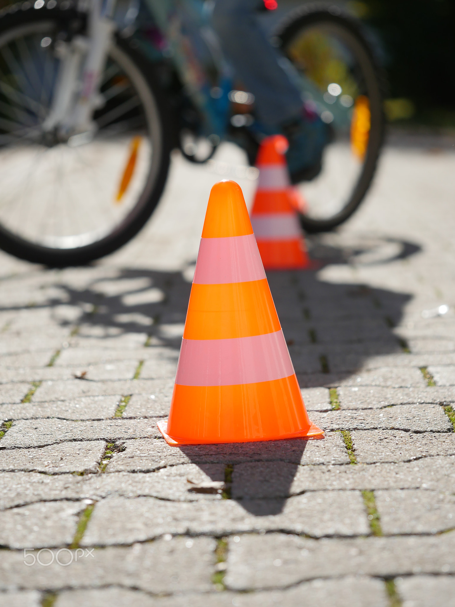 pylon road