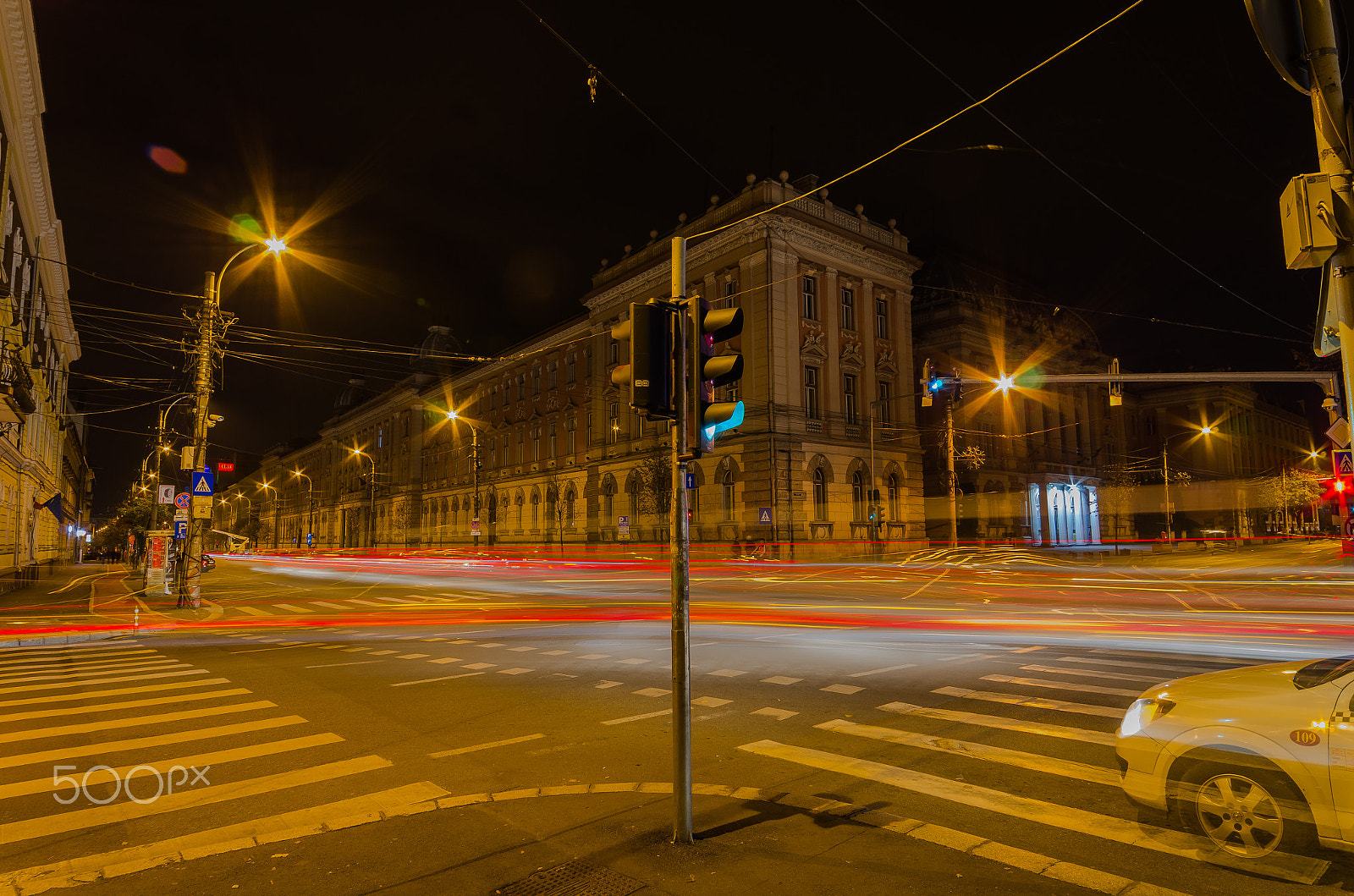 Samyang 14mm F2.8 ED AS IF UMC sample photo. Street trails photography