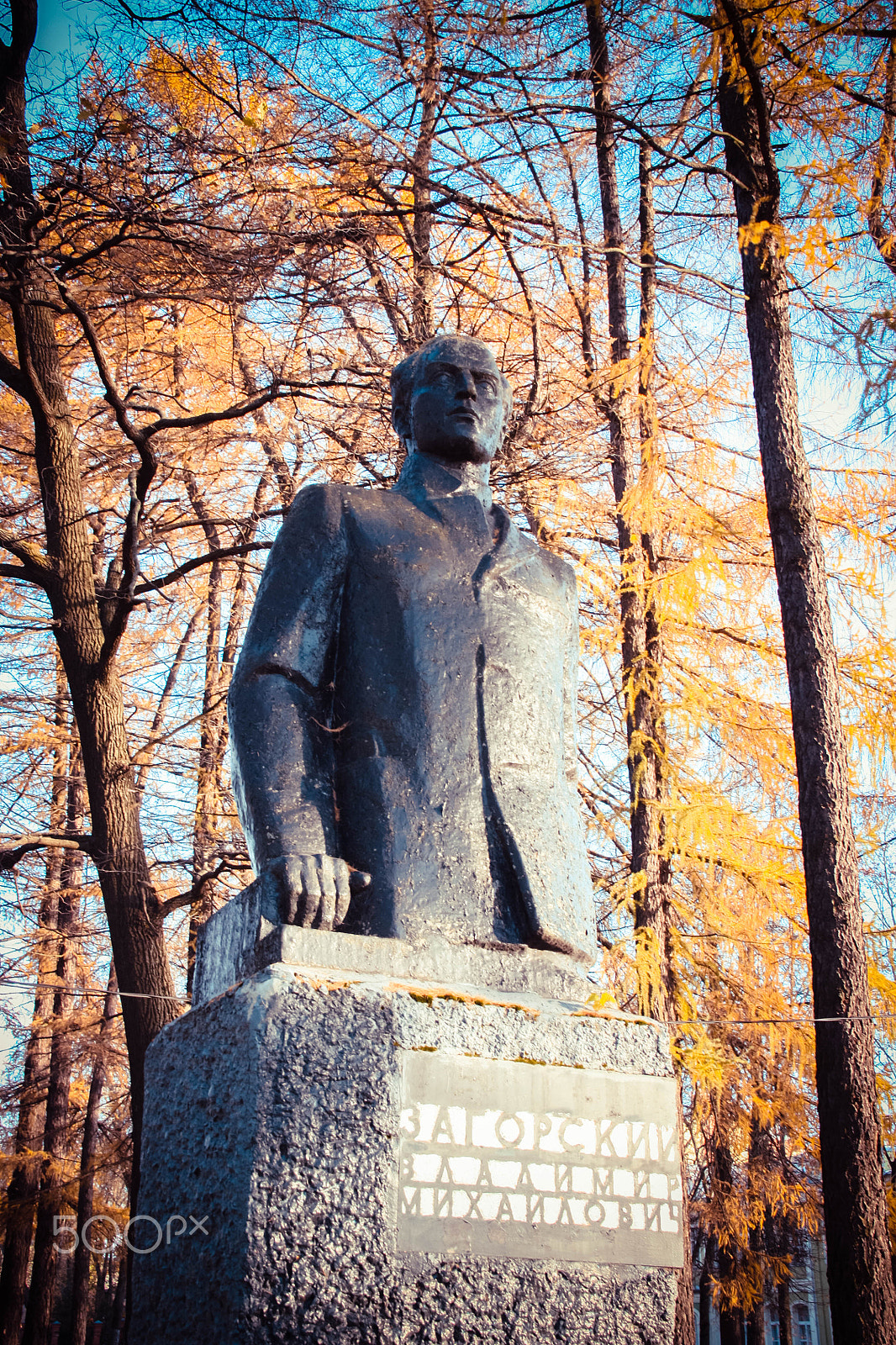 Canon EF-S 18-200mm F3.5-5.6 IS sample photo. Monument photography