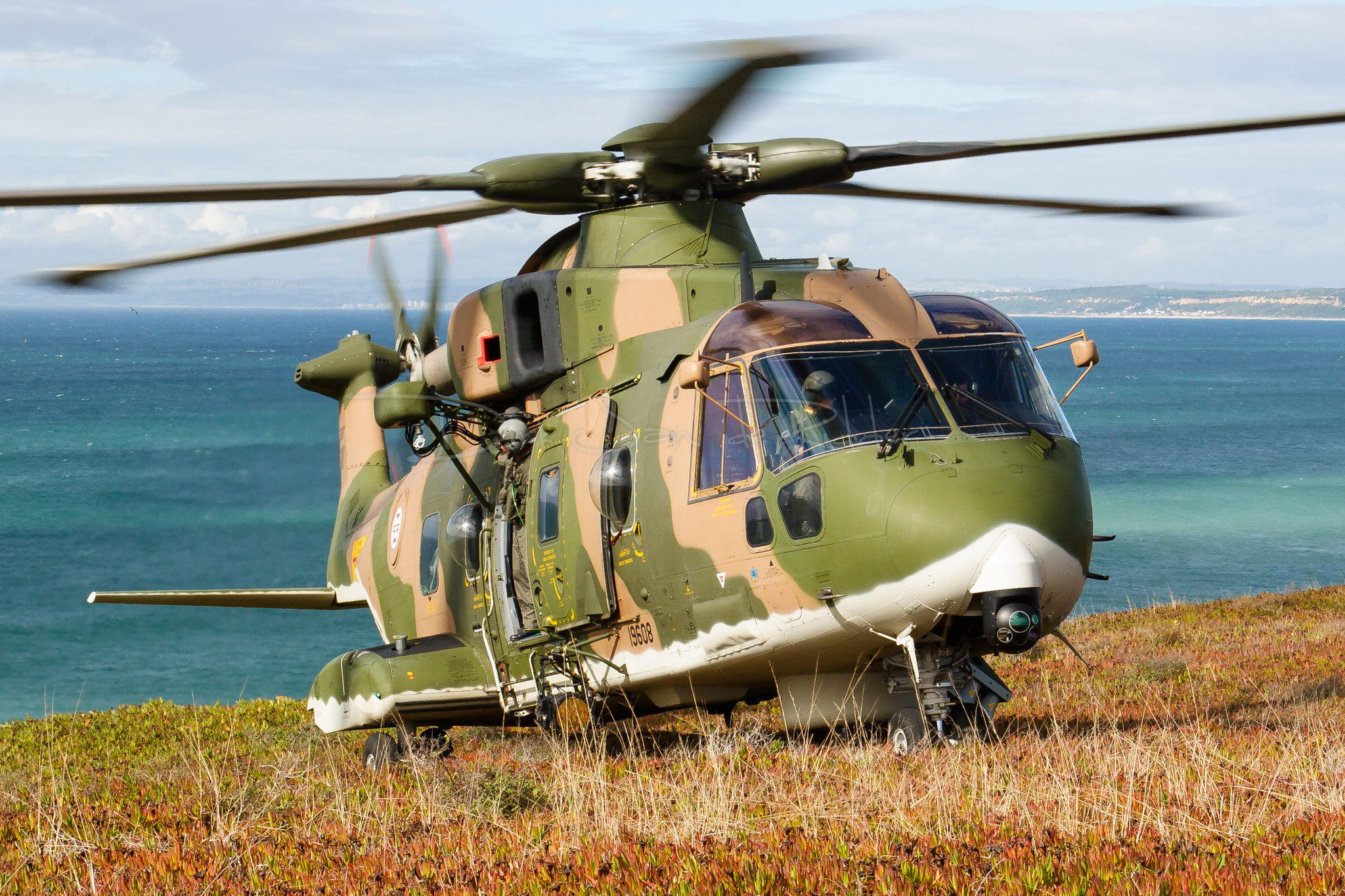 Canon EOS 20D + Canon EF 24-105mm F4L IS USM sample photo. Portuguese air force eh101-515 merlin 19608 photography