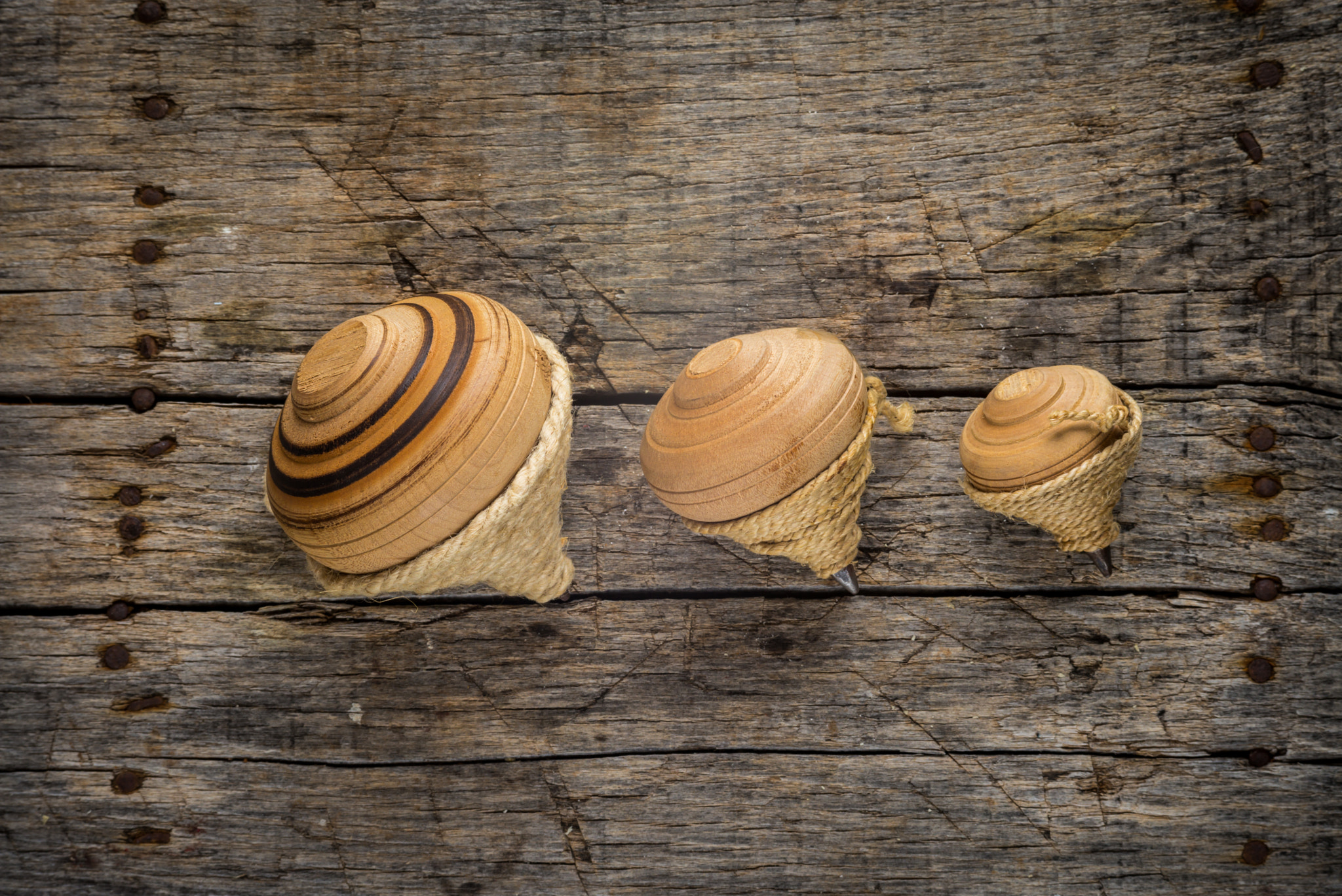 Summicron-M 1:2/90 Leitz sample photo. Old spinning tops photography