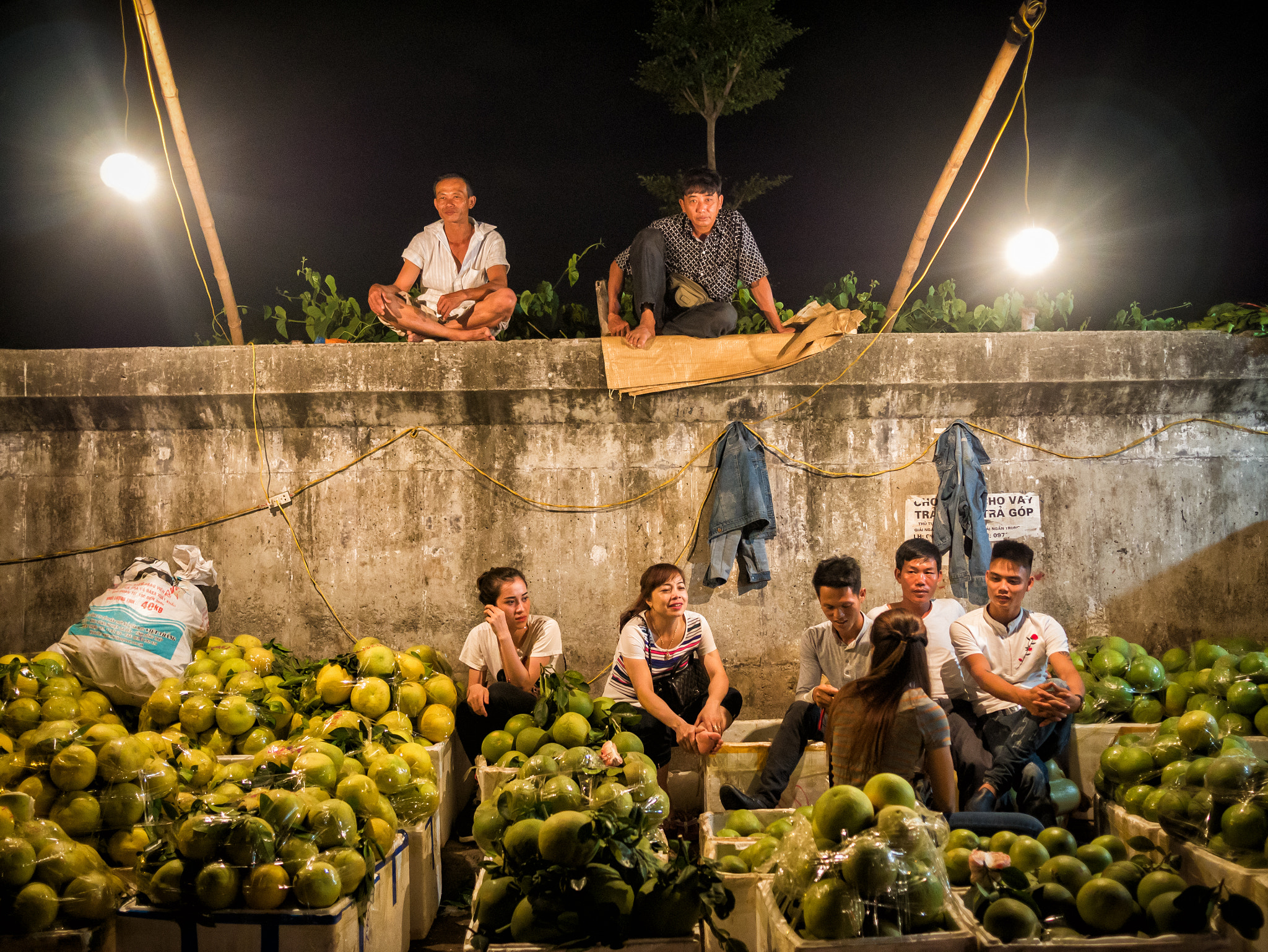 Panasonic Lumix DMC-G7 sample photo. Long bien market photography