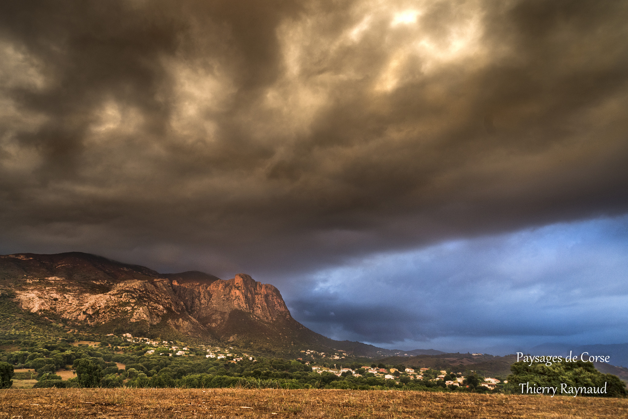 AF Zoom-Nikkor 24-120mm f/3.5-5.6D IF sample photo. Sous le nuage photography