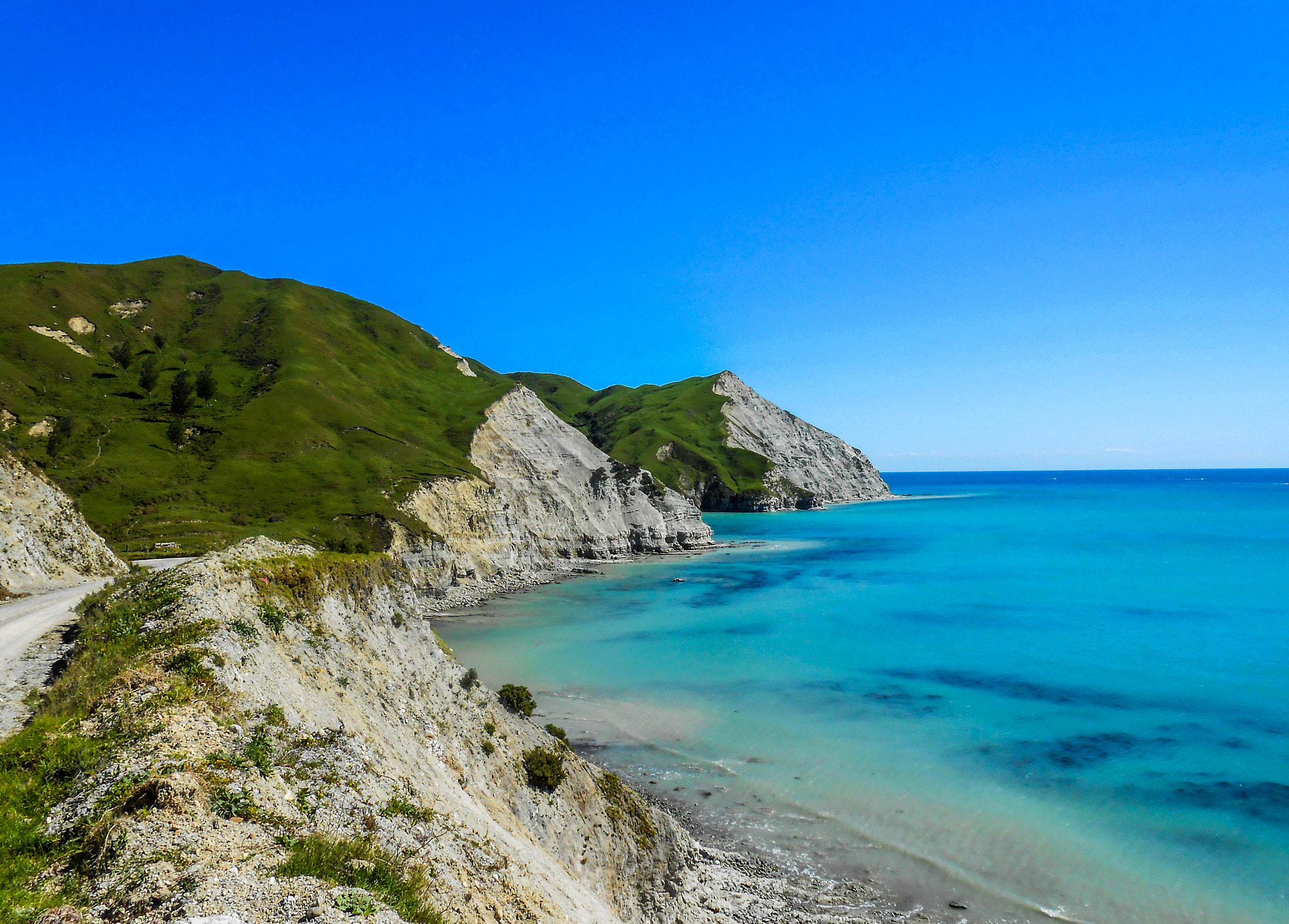 Nikon COOLPIX S4200 sample photo. Mahia peninsula - new zealand photography