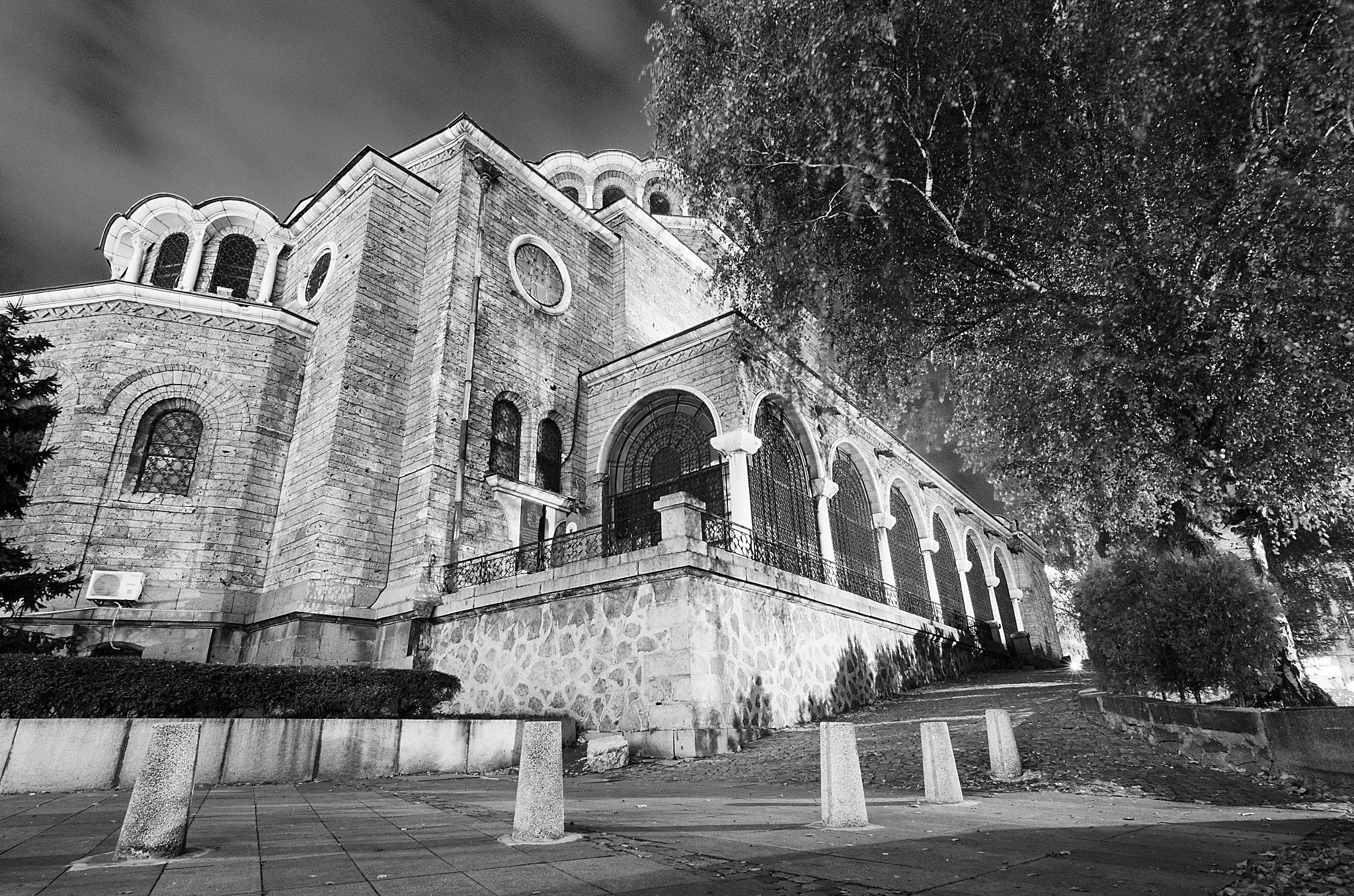 Tokina AT-X Pro 12-24mm F4 (IF) DX sample photo. църква "Света Неделя“ - st. nedelya church photography