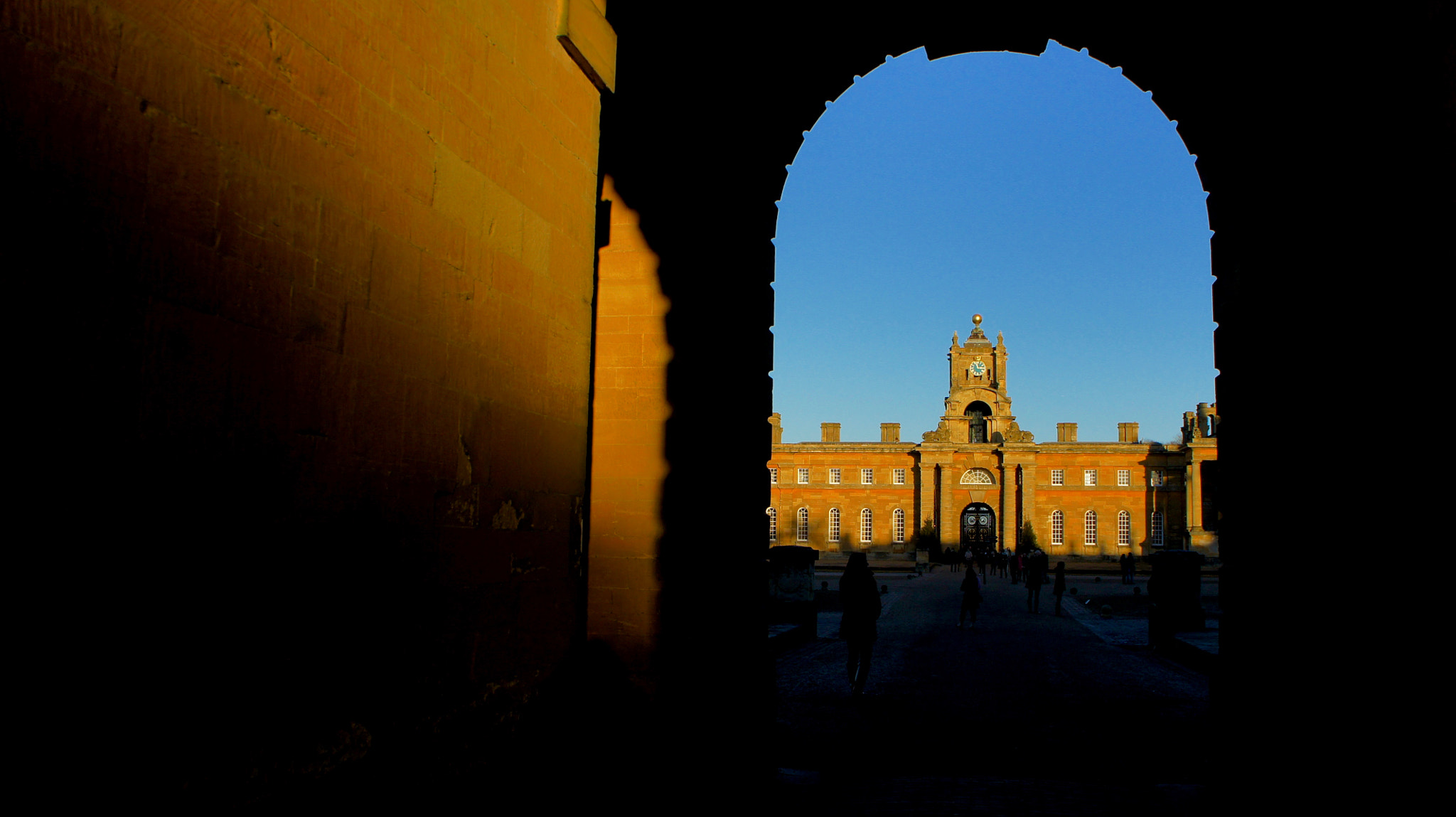 Sony Alpha NEX-5 + Tamron 18-200mm F3.5-6.3 Di III VC sample photo. Blenheim palace... photography